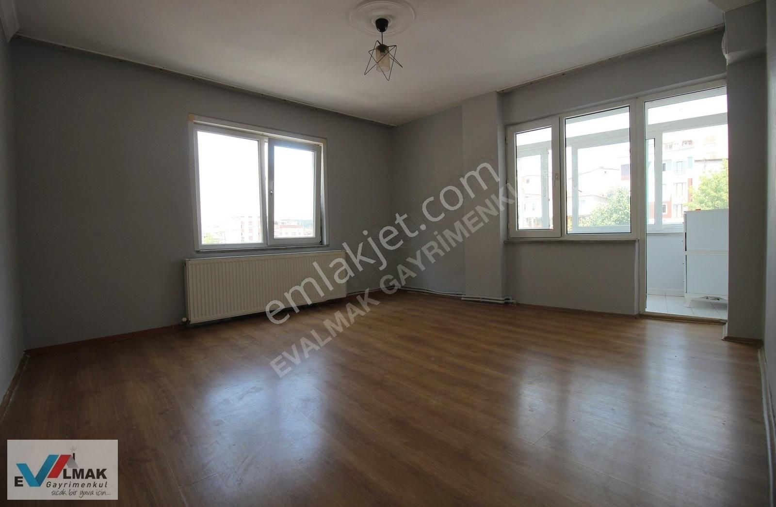 Evalmak'tan Kanarya Mah.de Satılık 2+1 Hisseli Arakat Daire