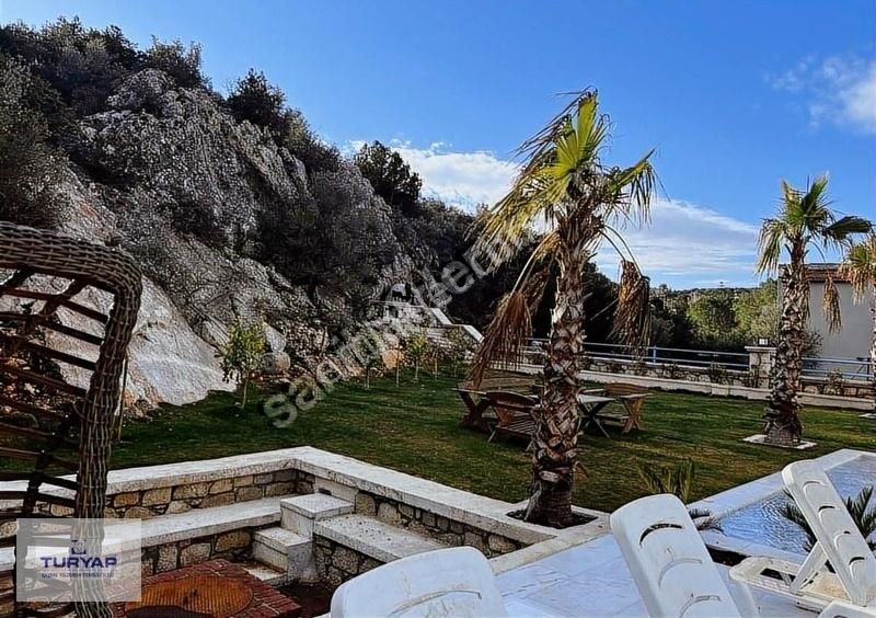 Turyap Çeşme Ildır'da Satılık Malikane Tadında Villa - Görsel 3