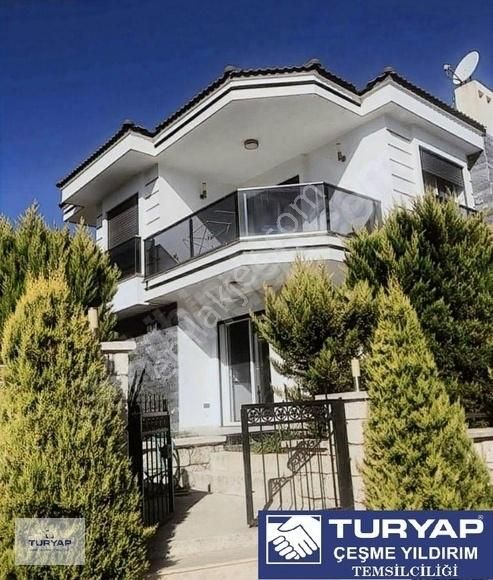 Turyap Çeşme Şifnede Satılık Bahçeli 2+1 Ferah Villa