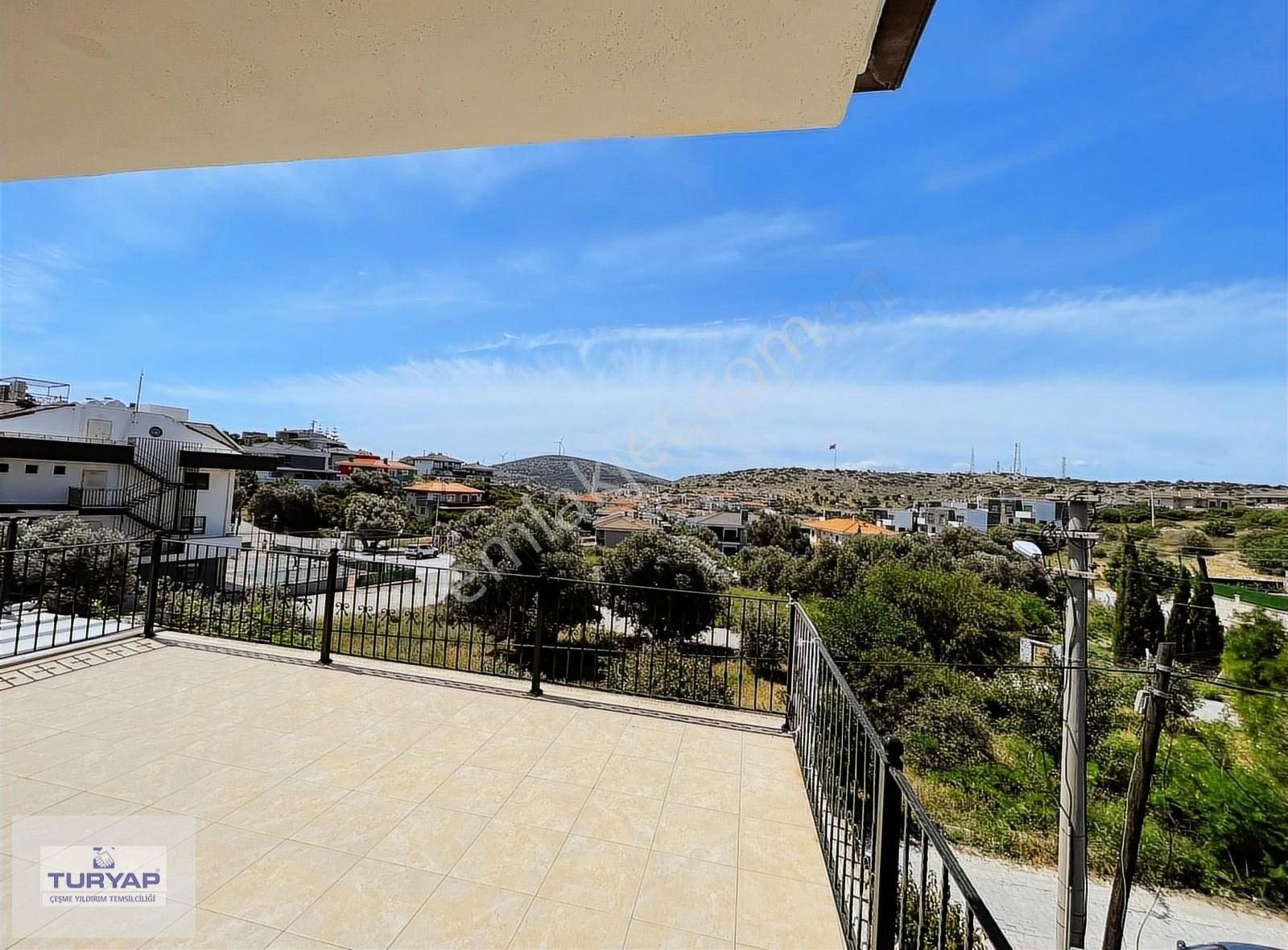 Turyap Çeşme Sakarya Mah. Bilgiç Koleji Yanı Kiralık 3+1 Villa - Görsel 25