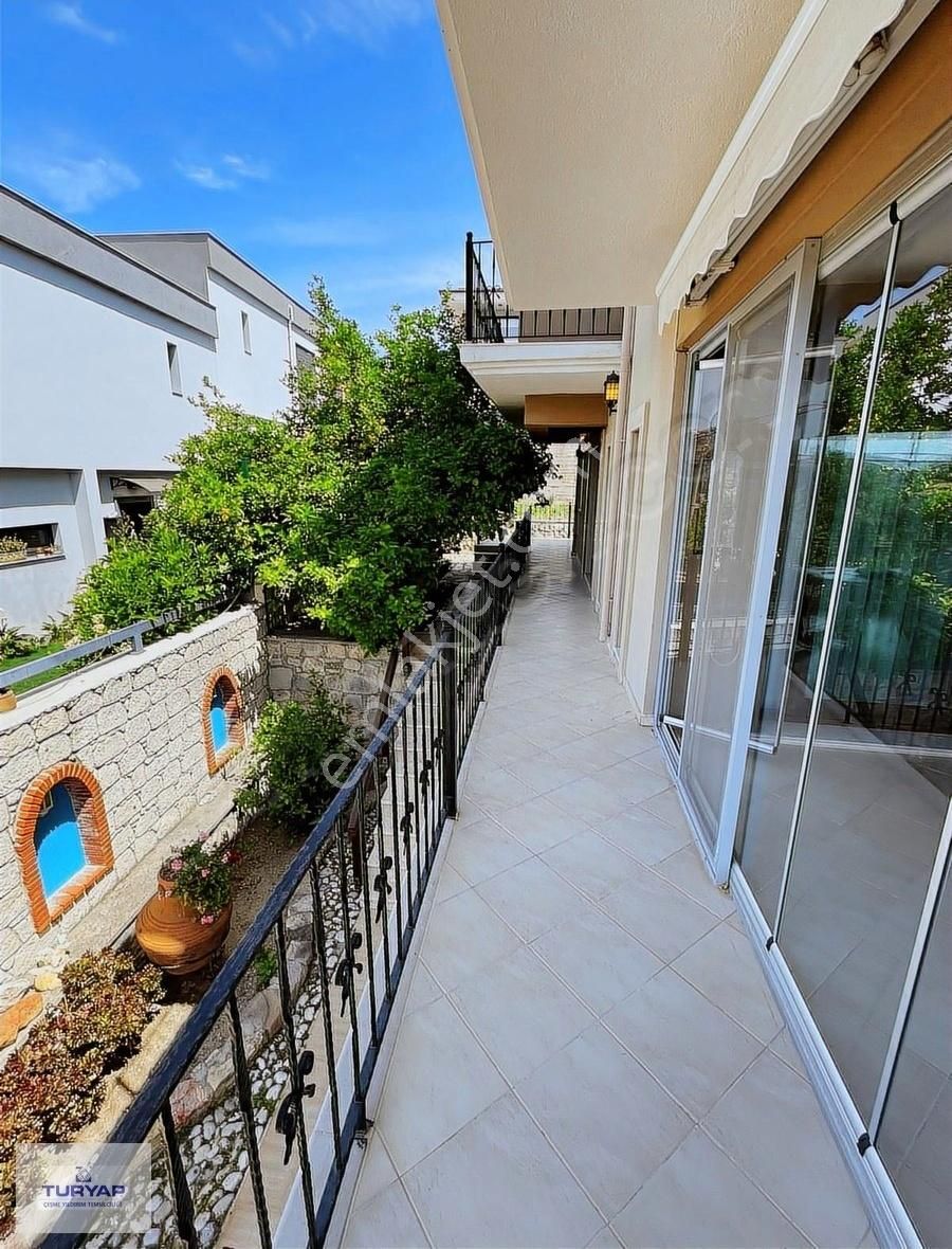 Turyap Çeşme Sakarya Mah. Bilgiç Koleji Yanı Kiralık 3+1 Villa - Görsel 5