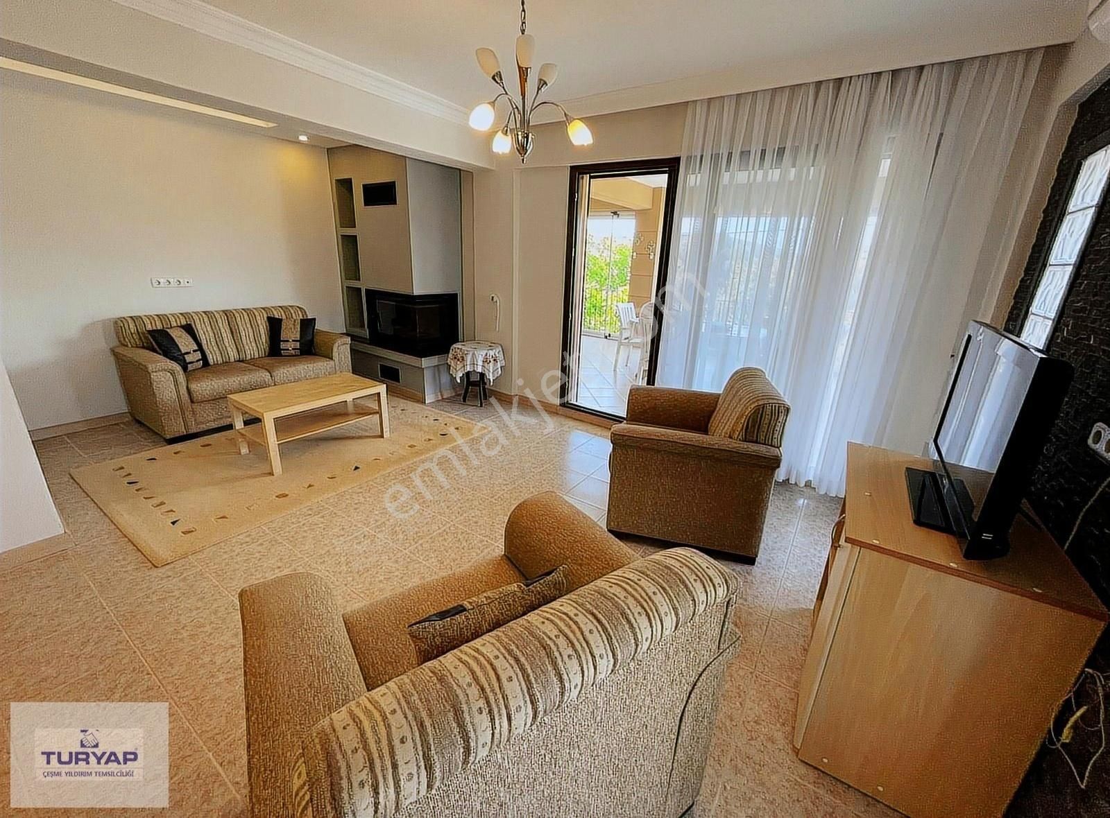 Turyap Çeşme Sakarya Mah. Bilgiç Koleji Yanı Kiralık 3+1 Villa - Görsel 9