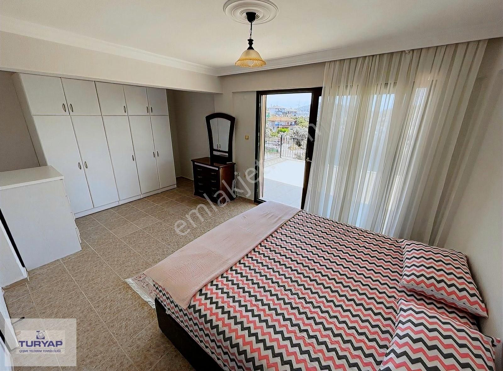 Turyap Çeşme Sakarya Mah. Bilgiç Koleji Yanı Kiralık 3+1 Villa - Görsel 20