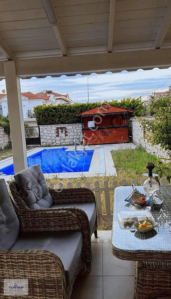 Turyap Çeşme Alaçatı'da Kiralık Müstakil Havuzlu 4+1 Villa - Görsel 6