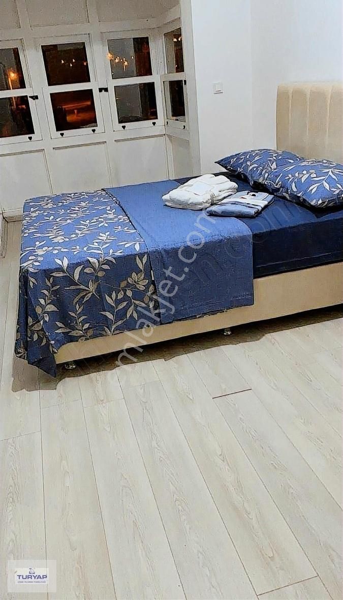 Turyap Çeşme Alaçatı'da Kiralık Müstakil Havuzlu 4+1 Villa - Görsel 4