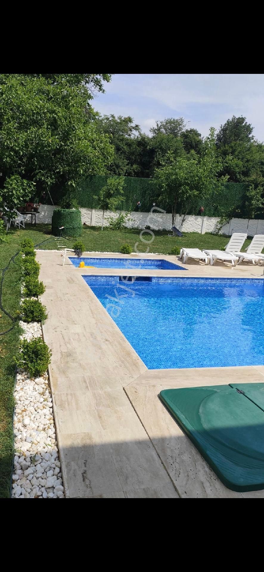 Havuzlu Meyve Bahçeli Muhteşem Villa