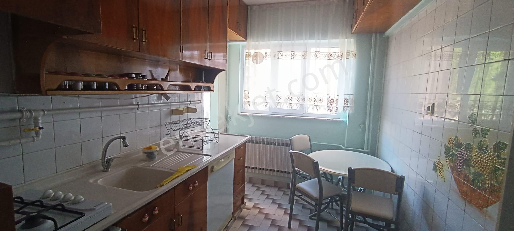 Ender Uysal Gayrimenkulden Siteler Mahallesin De 2+1 Balkonlu Eşyalı Daire..