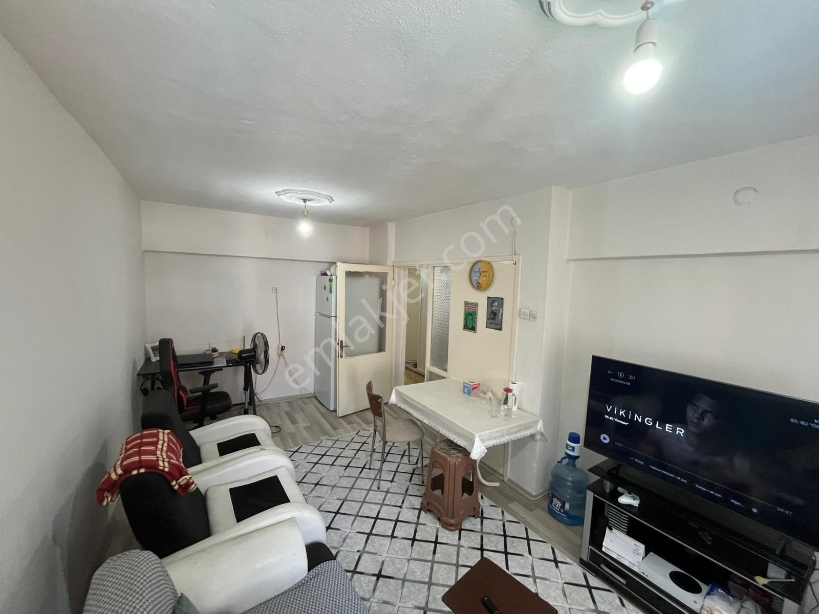 Demirland'dan Kiralık Fatih Mahallesinde 2+1 Eşyasız Daire
