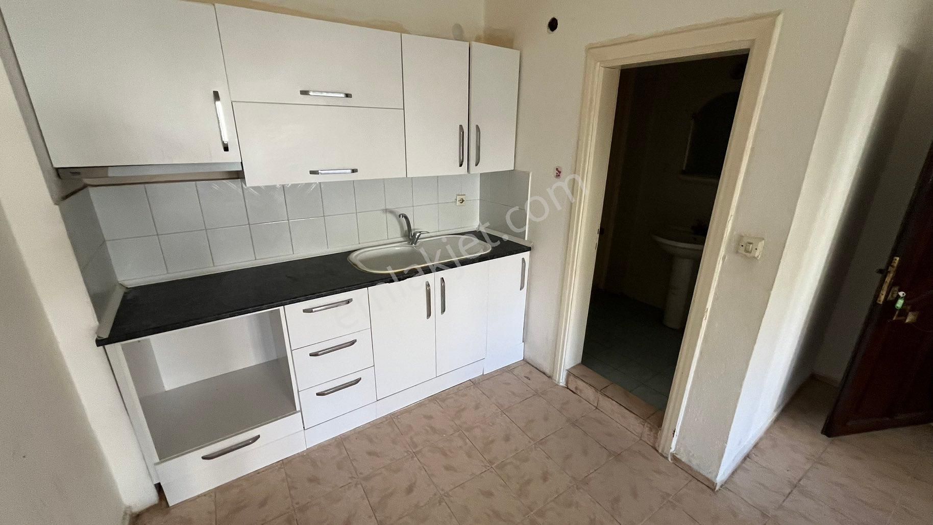 Çıldır Mahallesi Kiralık 1+1 Boş Daire