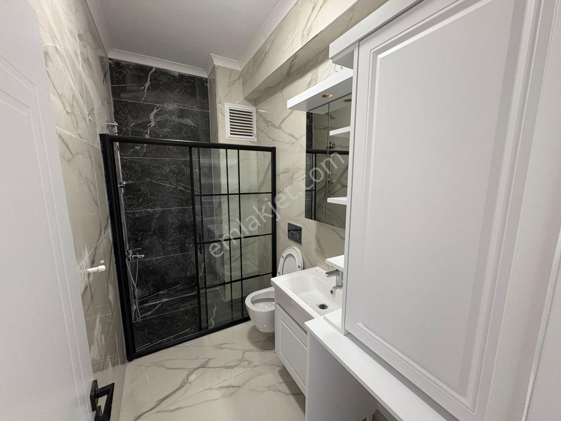 Akçay Sezgin Emlaktan Gürede Doğa İle İç İçe Triplex Kelepir Villa - Görsel 21