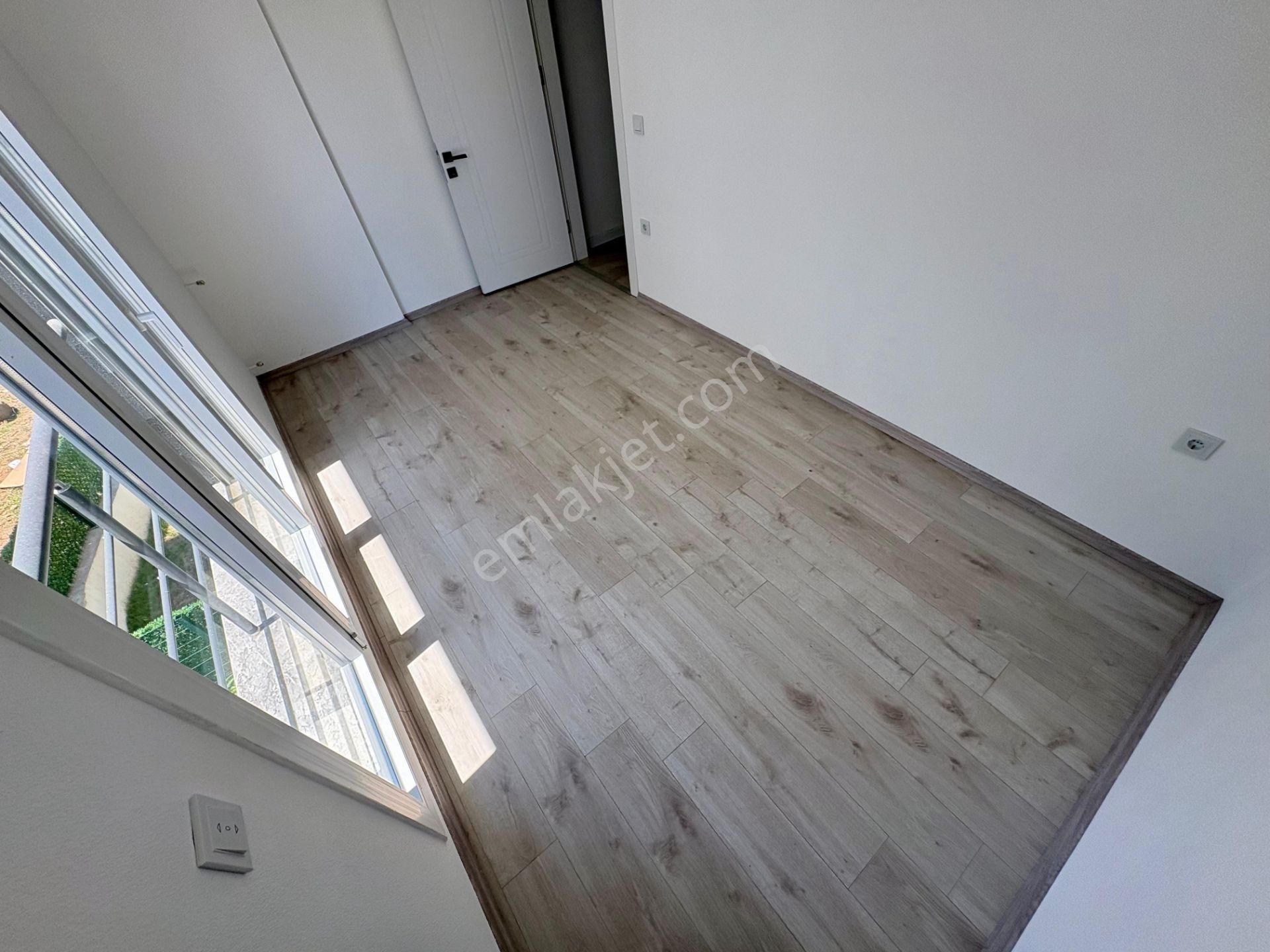Akçay Sezgin Emlaktan Gürede Doğa İle İç İçe Triplex Kelepir Villa - Görsel 9