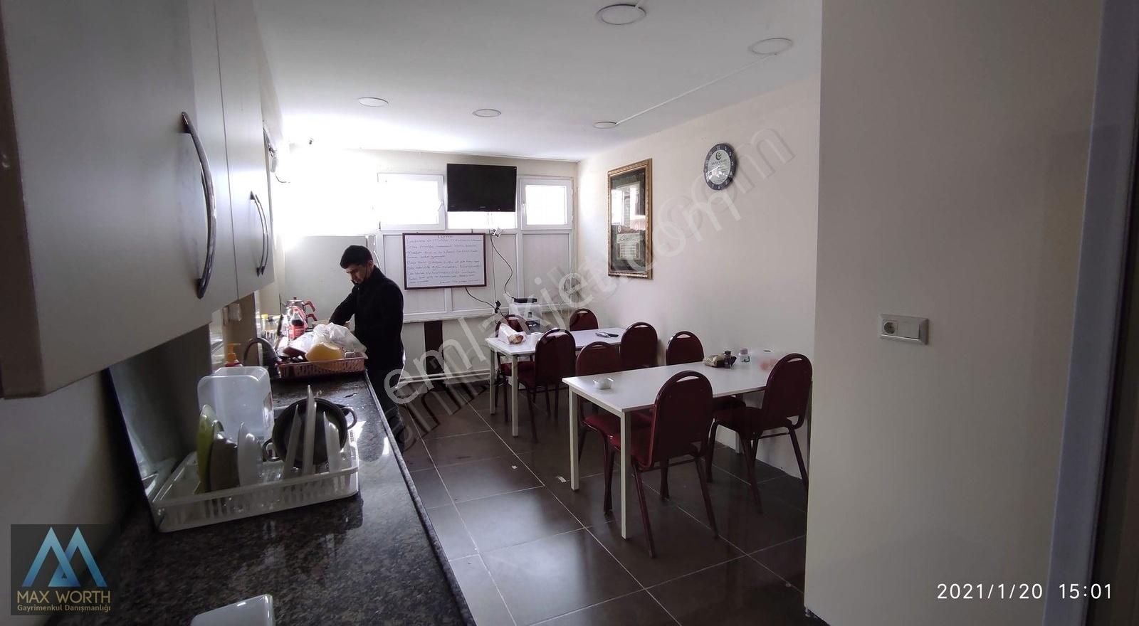 Kiralık Eşyalı Erkek Apartı