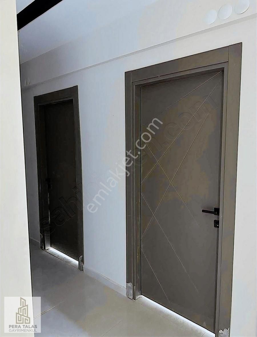 Kiçiköy De Sıfır Daire