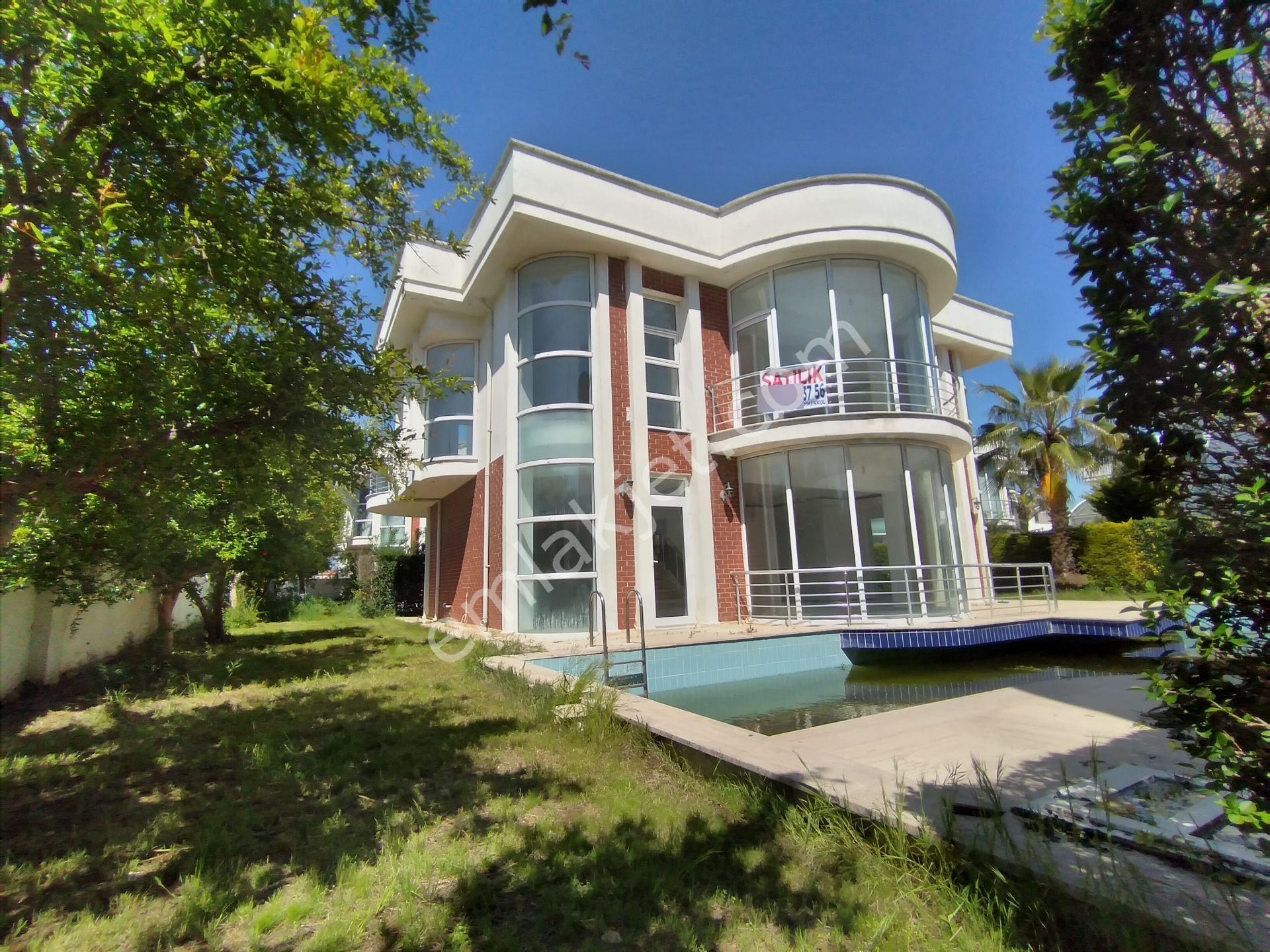 Belek Ocean Sitesinde Havuzlu Denize Yakın 4+1 350 M² Dubleks Villa