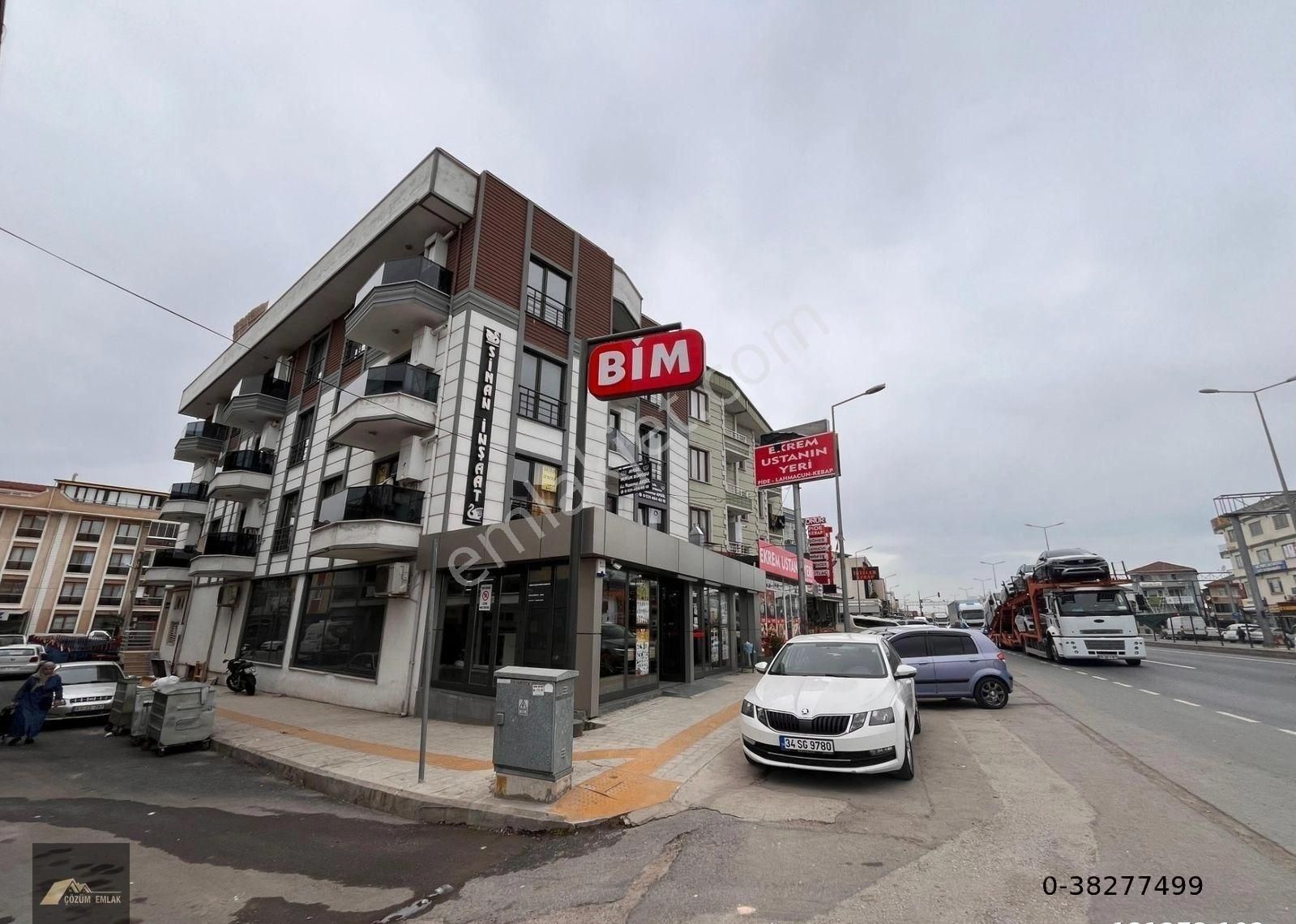 Altınova Merkez'de Yeni Binada 180m2 2+1 Dubleks Daire