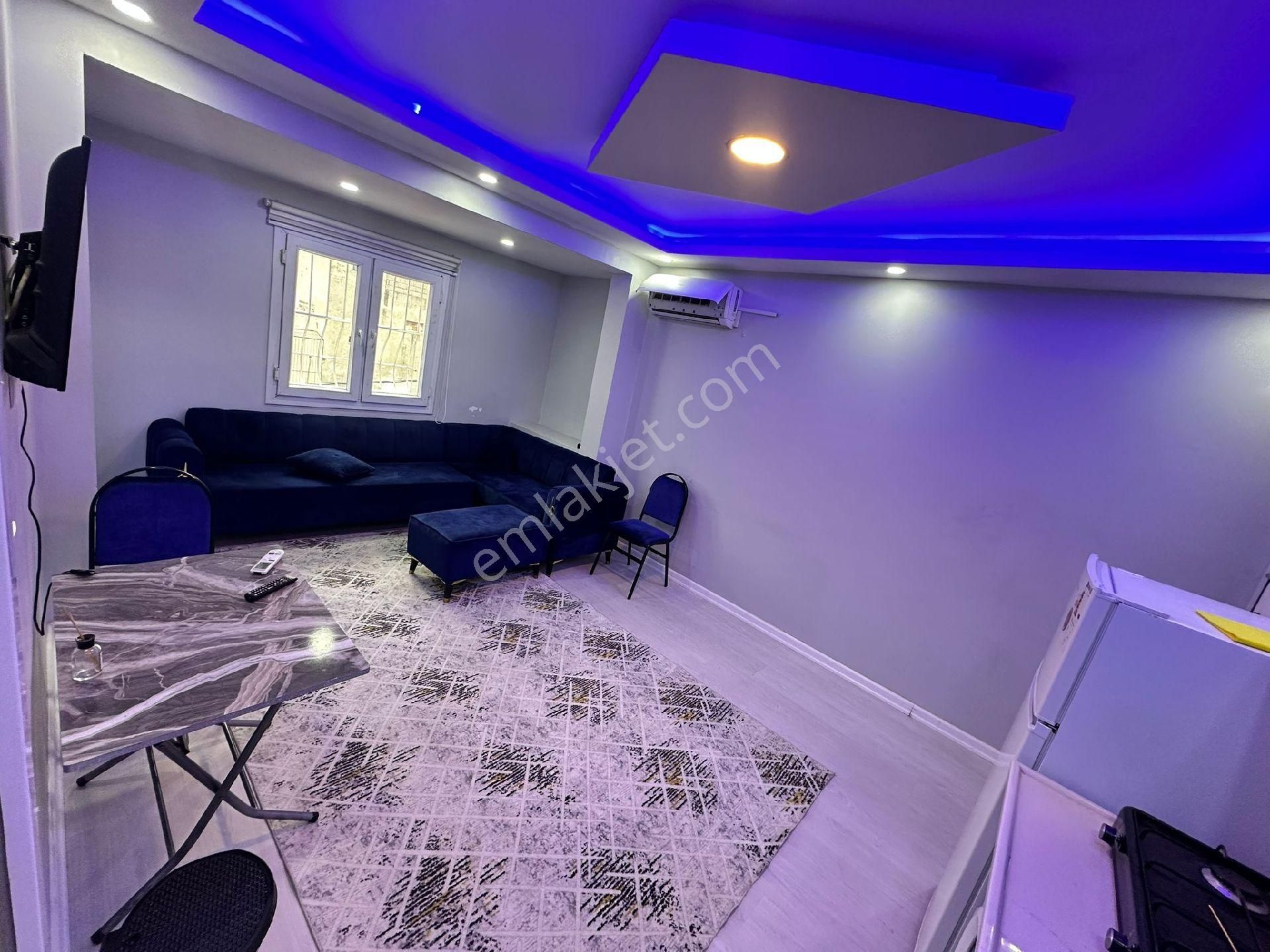 Metro Durağı Civarında Eşyalı Daire Geniş Oturumlu 1+1