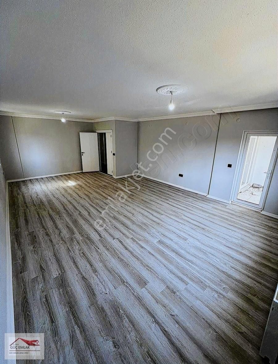 Güç Emlaktan Toki Akabede Kiralık 3+1 Daire