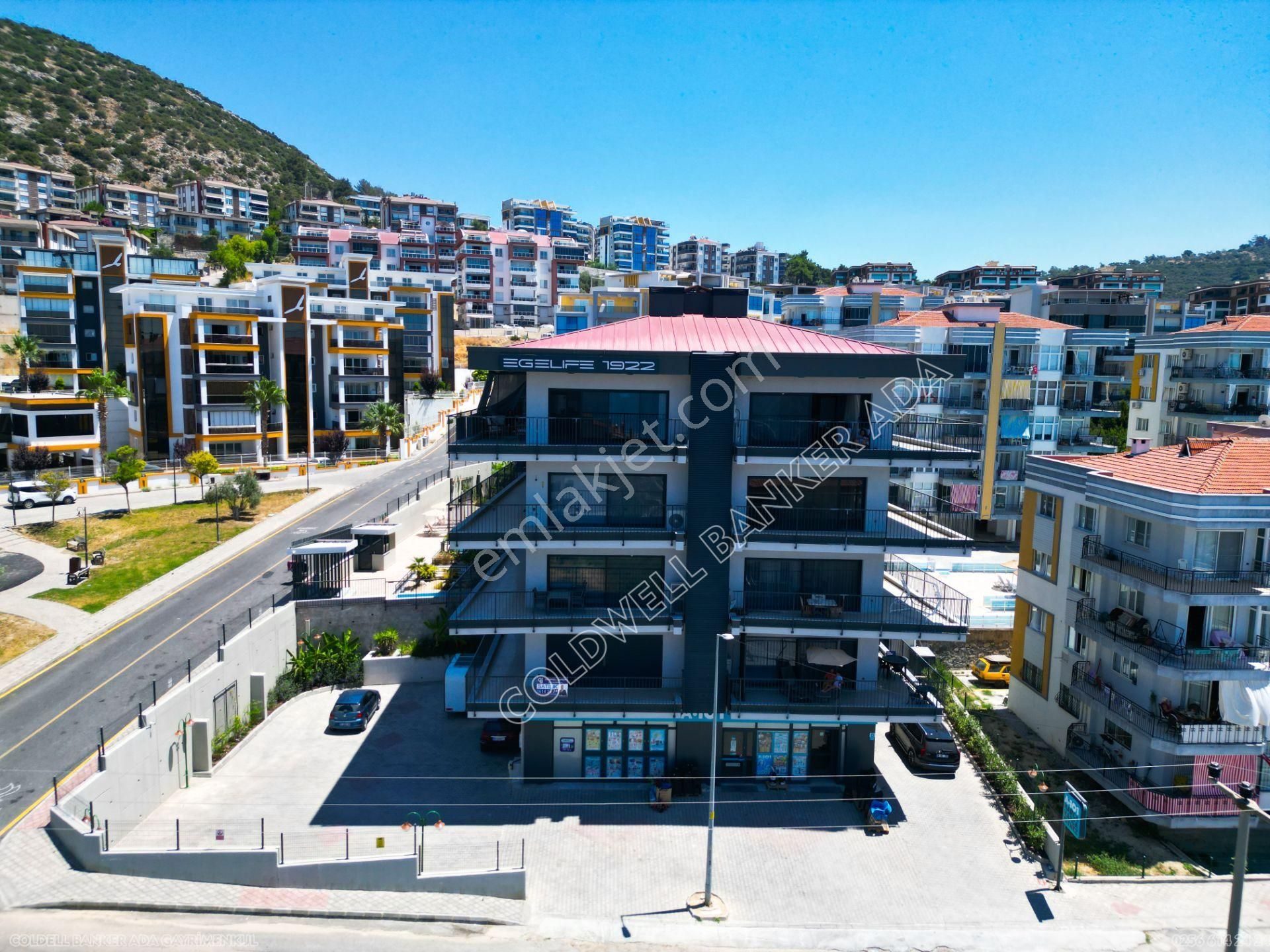 Kuşadası Ege Mahallesi Satılık Modern 3+1 Daire
