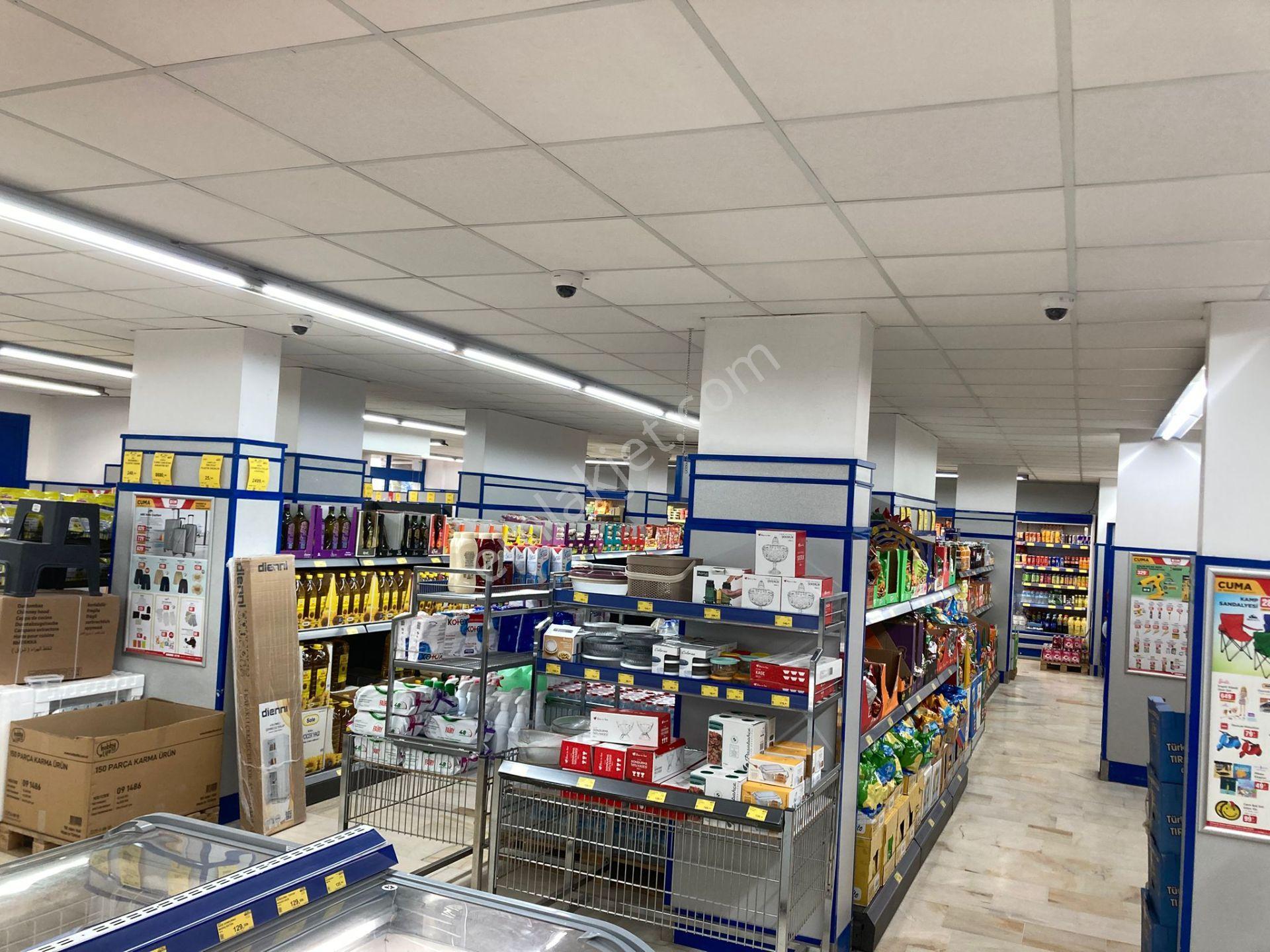 Hürriyet Cad. Üzeri Satılık Kurumsal Kiracılı 590m² Dükkan - Görsel 21