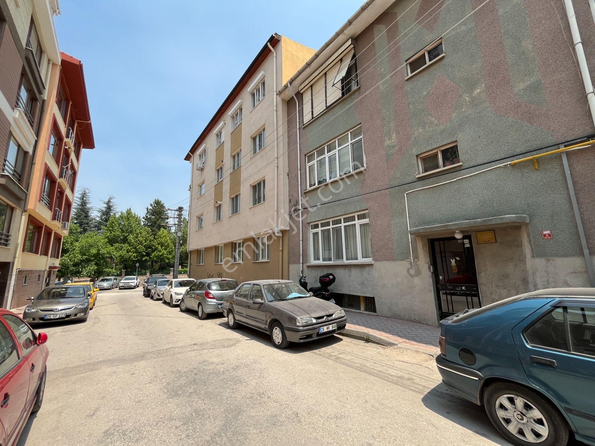 Esgyo'dan Kırmızıtoprak Mh Porsuk Çayına 50m Mesafede 2+1 Daire