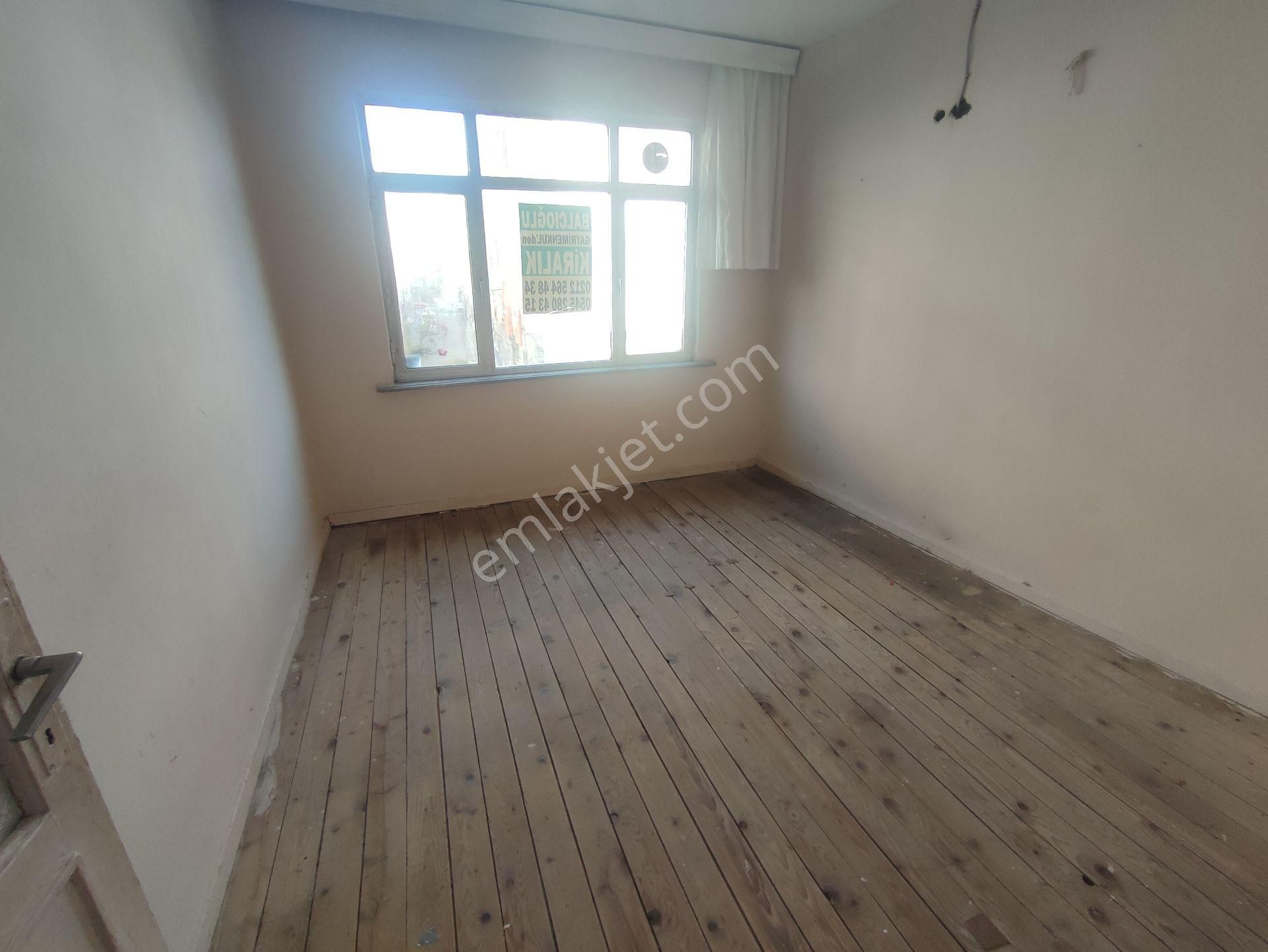Yabancıya Uygun Kartaltepe Mahallesinde Kiralık 110 M2 Daire