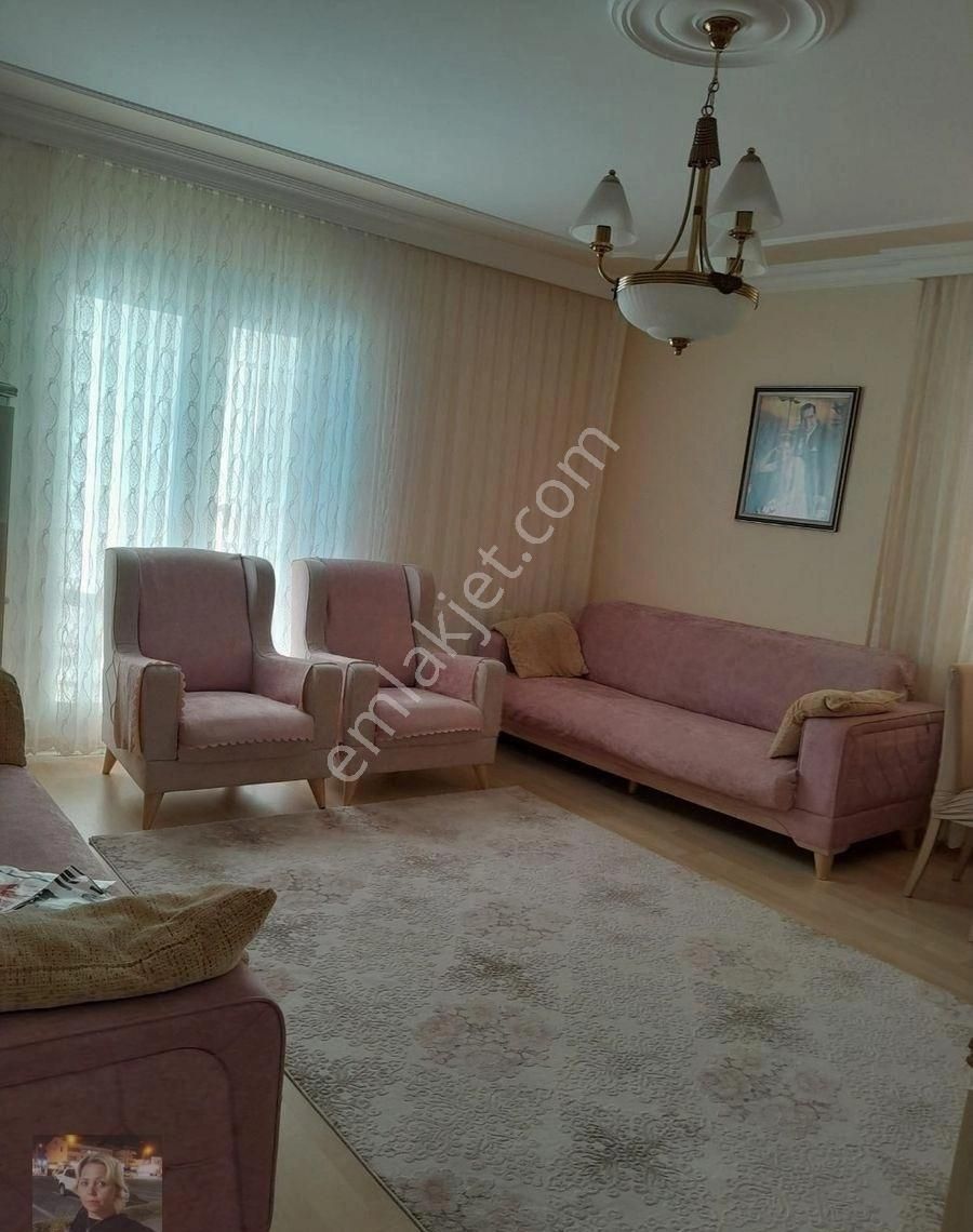 Büşra Gayrimenkulden Çarşı Merkede Satılık Daire 3+1 Kat 3 İskanlı Kat Mülkiyetli Bina Yaşı 12