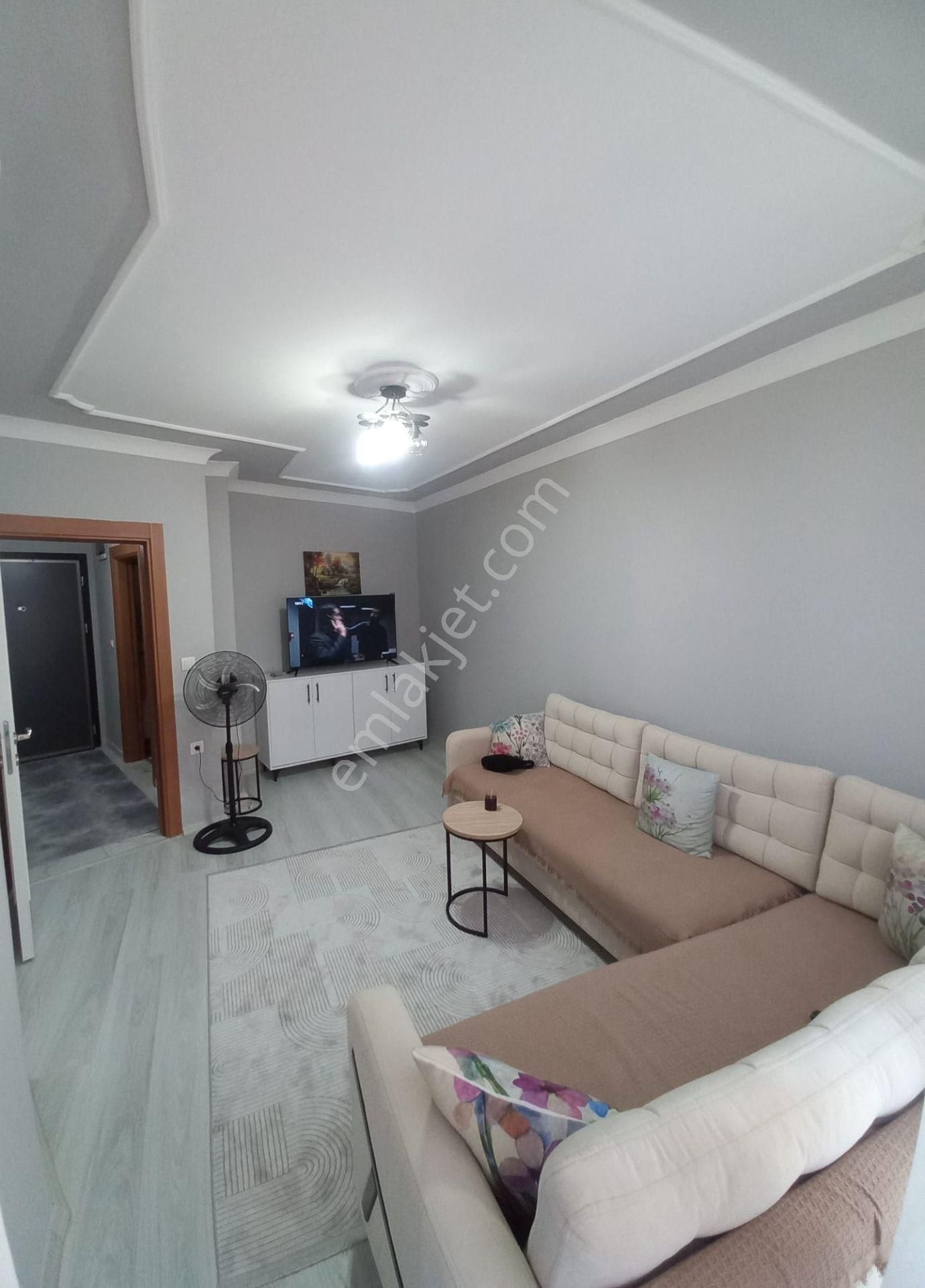 Akman'dan Ayrı Mutfak Geniş 1+1 Satılık Daire