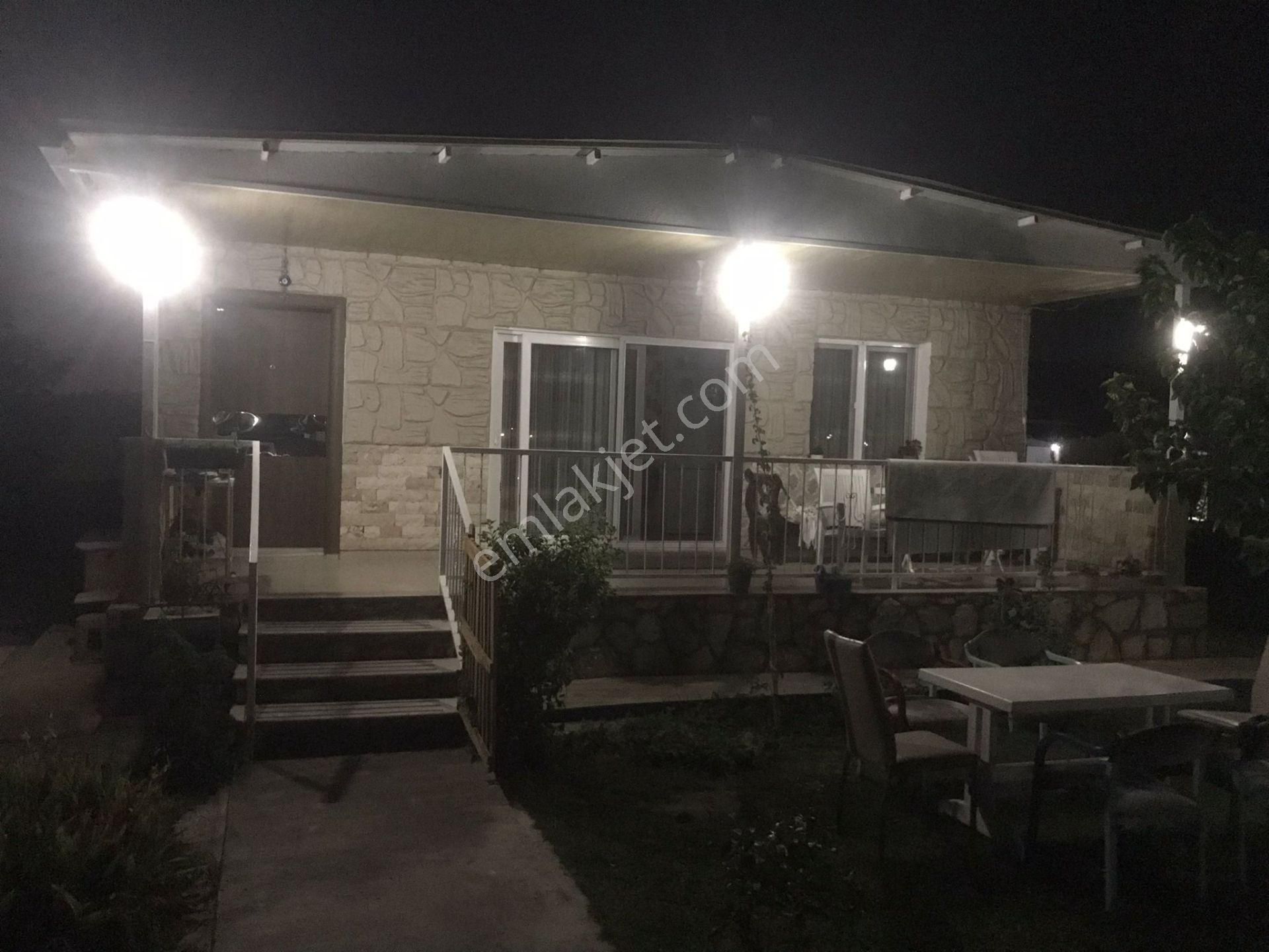 Foça Yolu Üzerinde 550 M2 Arsa Üzerinde Satılık 2+1 Müstakil Ev - Görsel 31