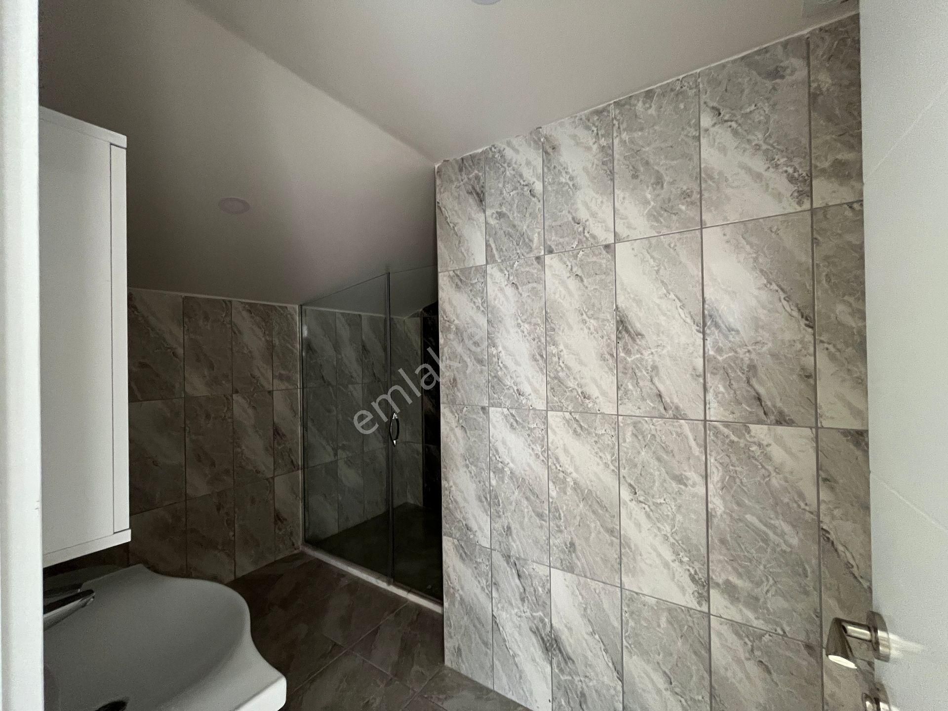 Kuzdere'de Lüx Site İçinde Satılık 4+1 Geniş Daireler - Görsel 29