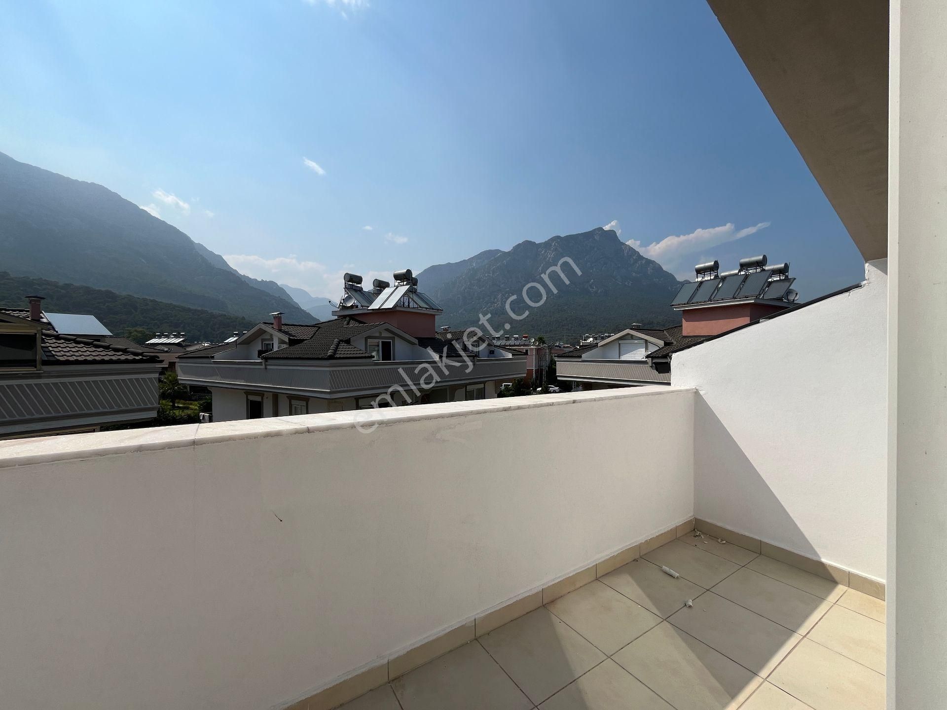 Kuzdere'de Lüx Site İçinde Satılık 4+1 Geniş Daireler - Görsel 23