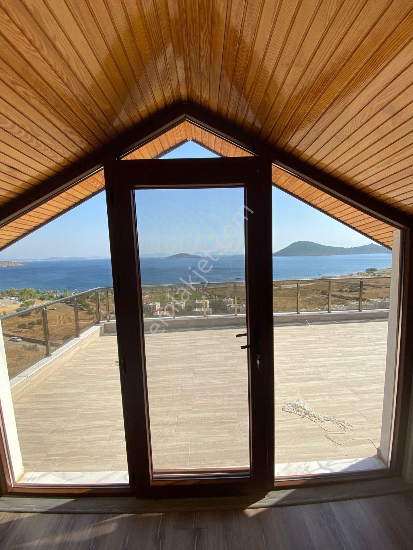 Dikili Çandarlıda Satılık Triblex Villa - Görsel 16