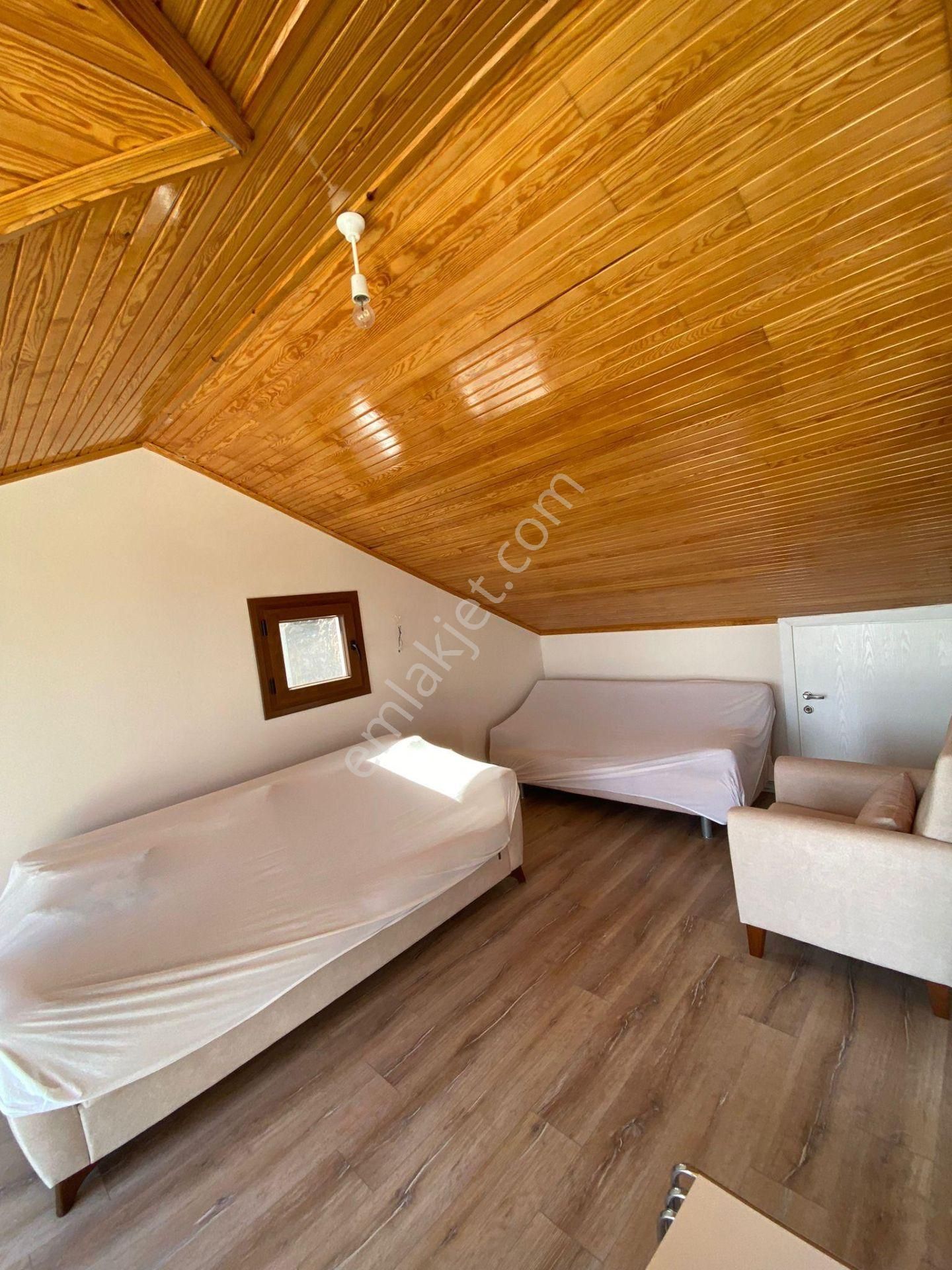 Dikili Çandarlıda Satılık Triblex Villa - Görsel 14