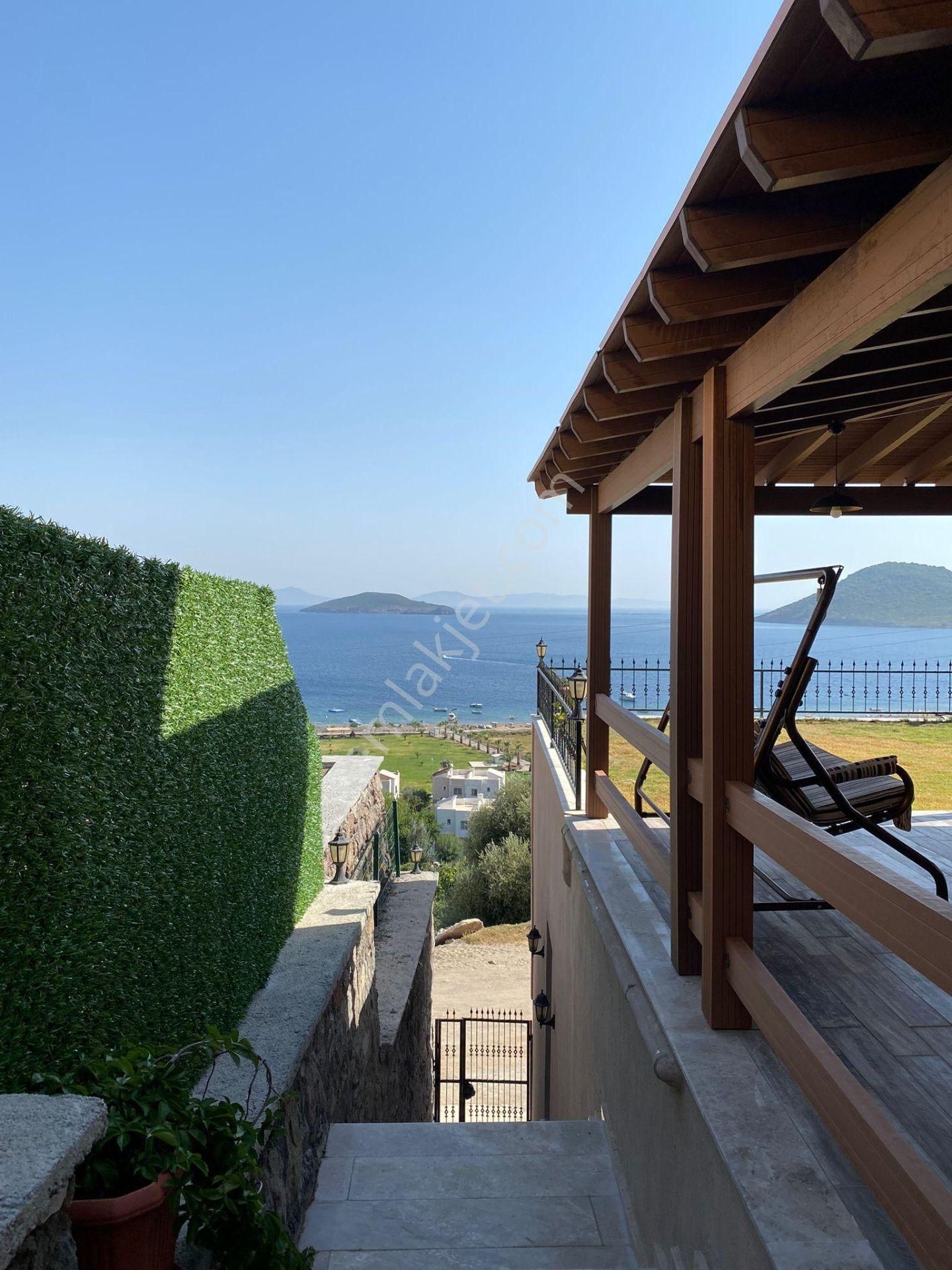 Dikili Çandarlıda Satılık Triblex Villa - Görsel 5