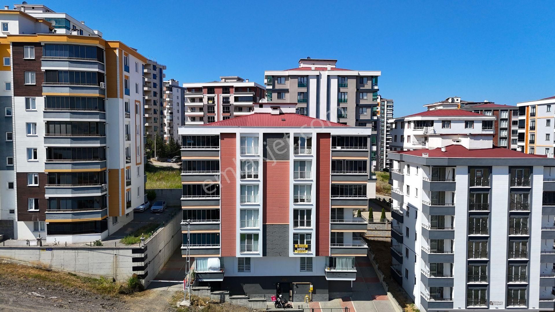 Sıfır 3+1 Geniş Kullanım 160 M Ara Kat Satılık Daire