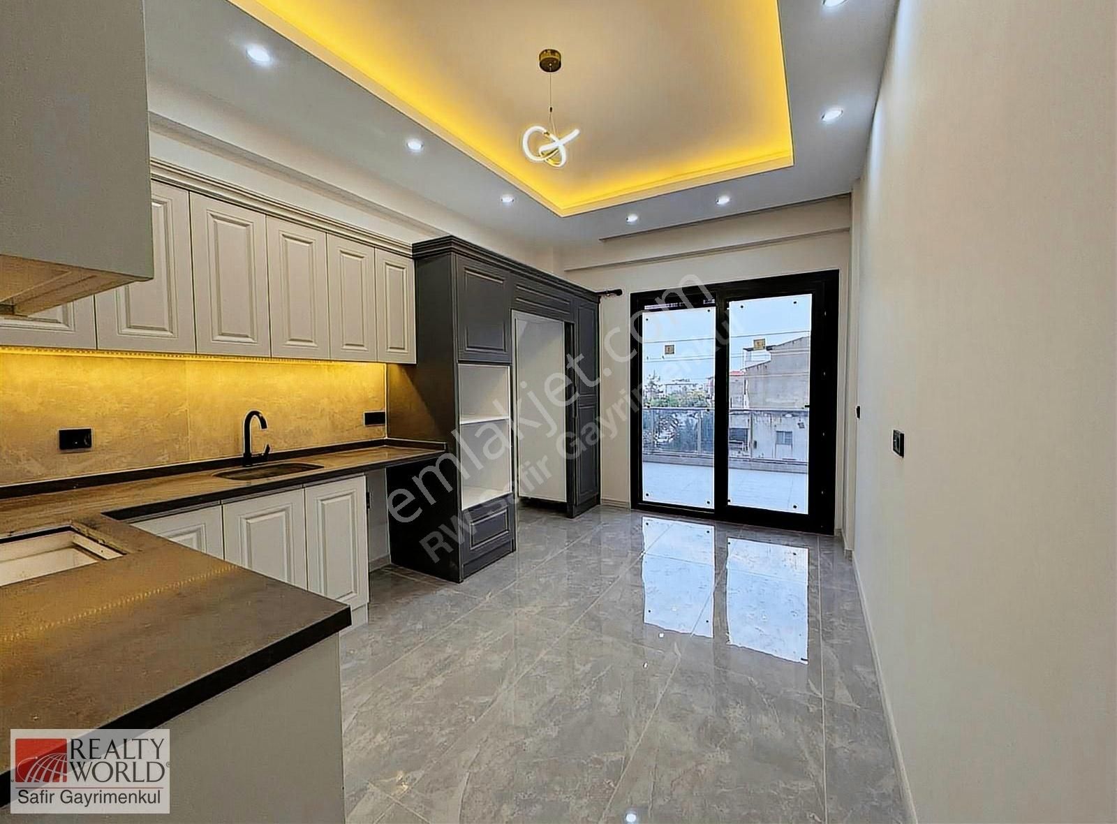 Safir'den Şemikler De Sıfır 3+1 Kiralık Daire
