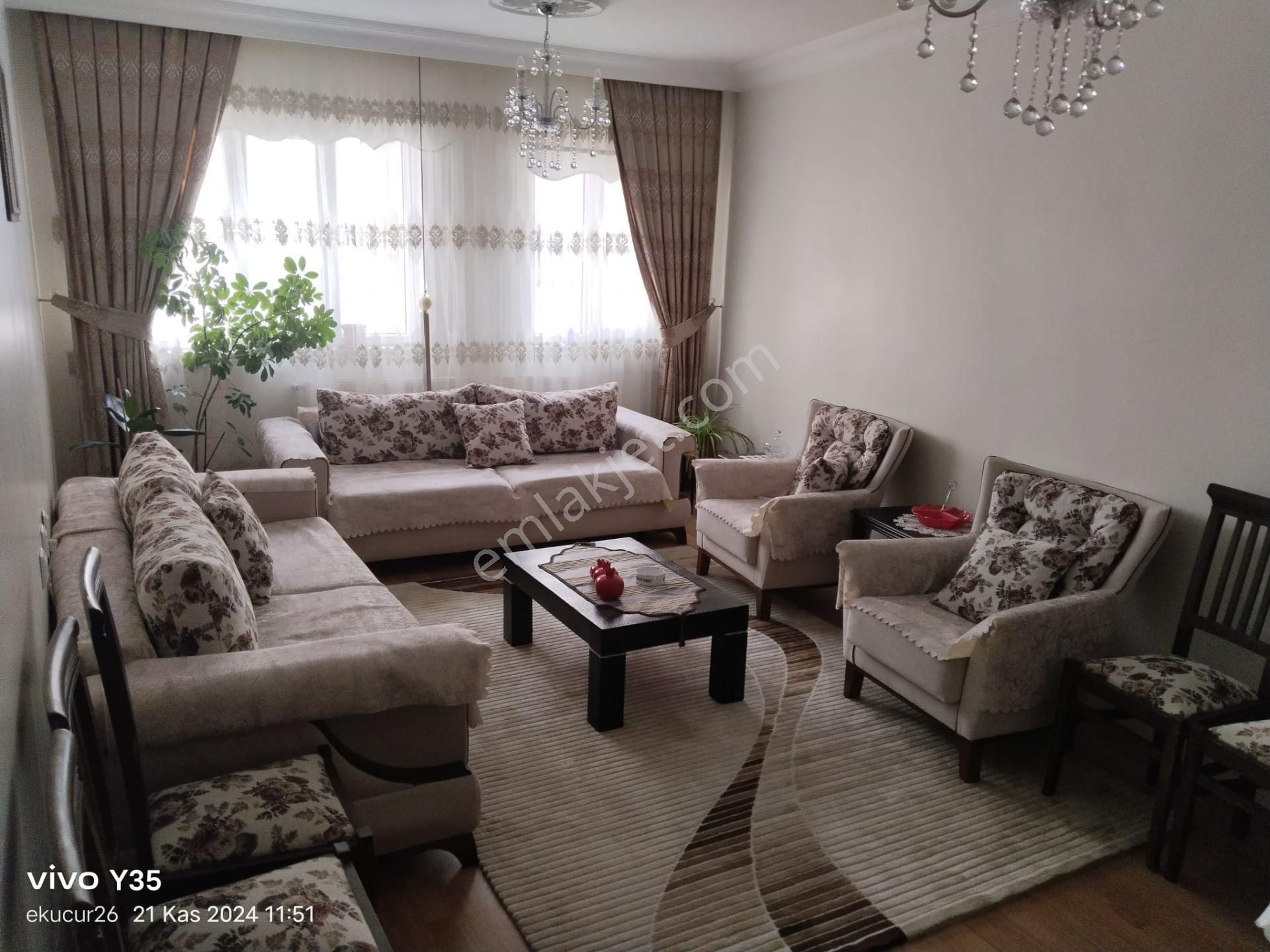 Recep Ümit Emlak'tan Hacı Seyit Mahallesi Zübeyde Hanım Bulvarı Yakınında Satılık 3+1 Daire