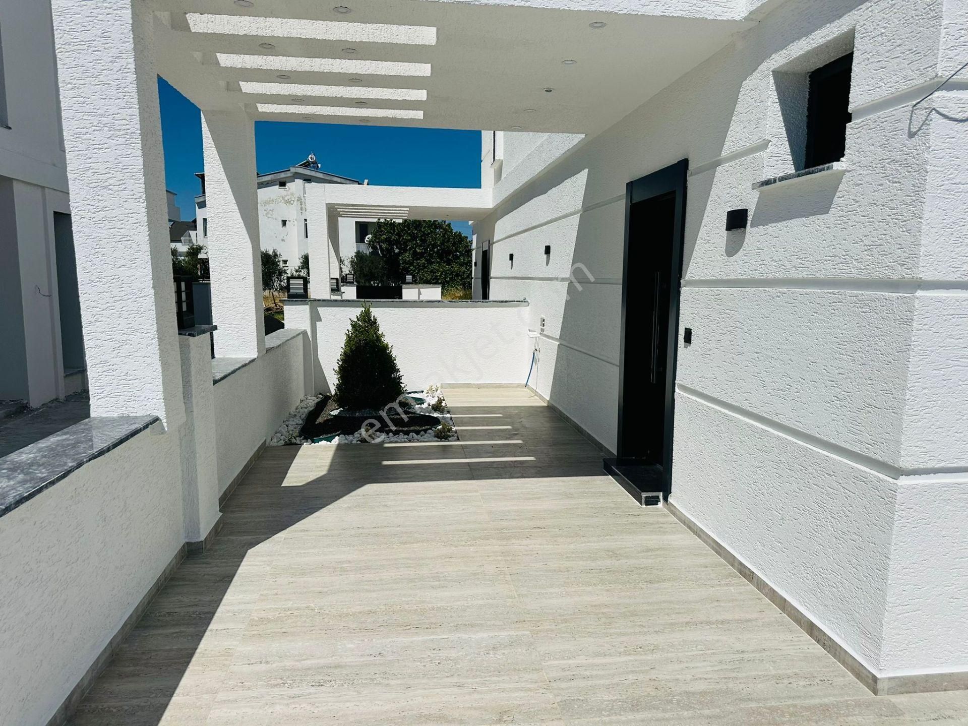 Didim Hisar Mah.deniz Manzaralı 3+1 Açık Mutfaklı Teraslı Sıfır Ve Lüx Trıplex Villamız Satılıktır - Görsel 3