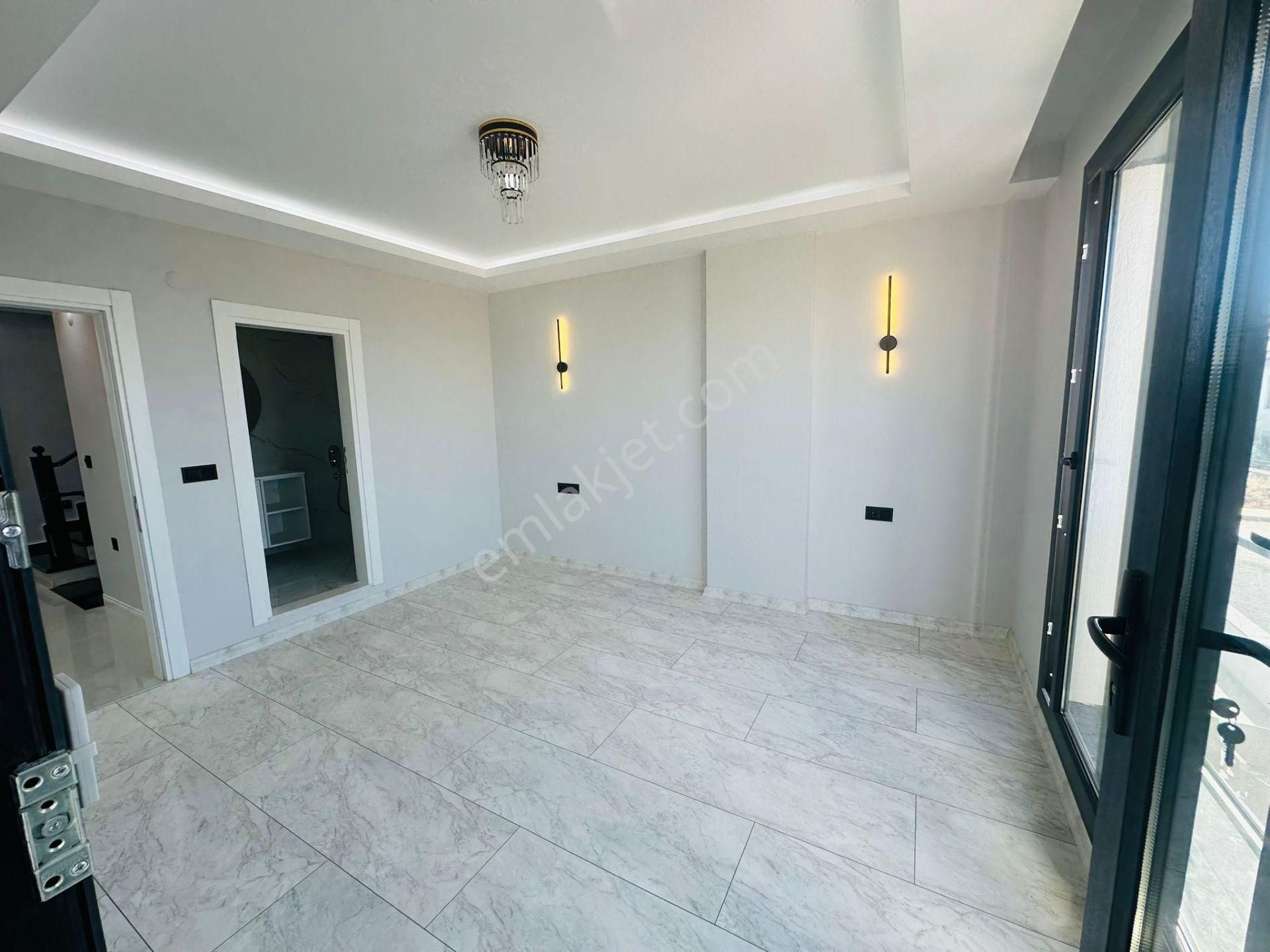 Didim Hisar Mah.deniz Manzaralı 3+1 Açık Mutfaklı Teraslı Sıfır Ve Lüx Trıplex Villamız Satılıktır - Görsel 16