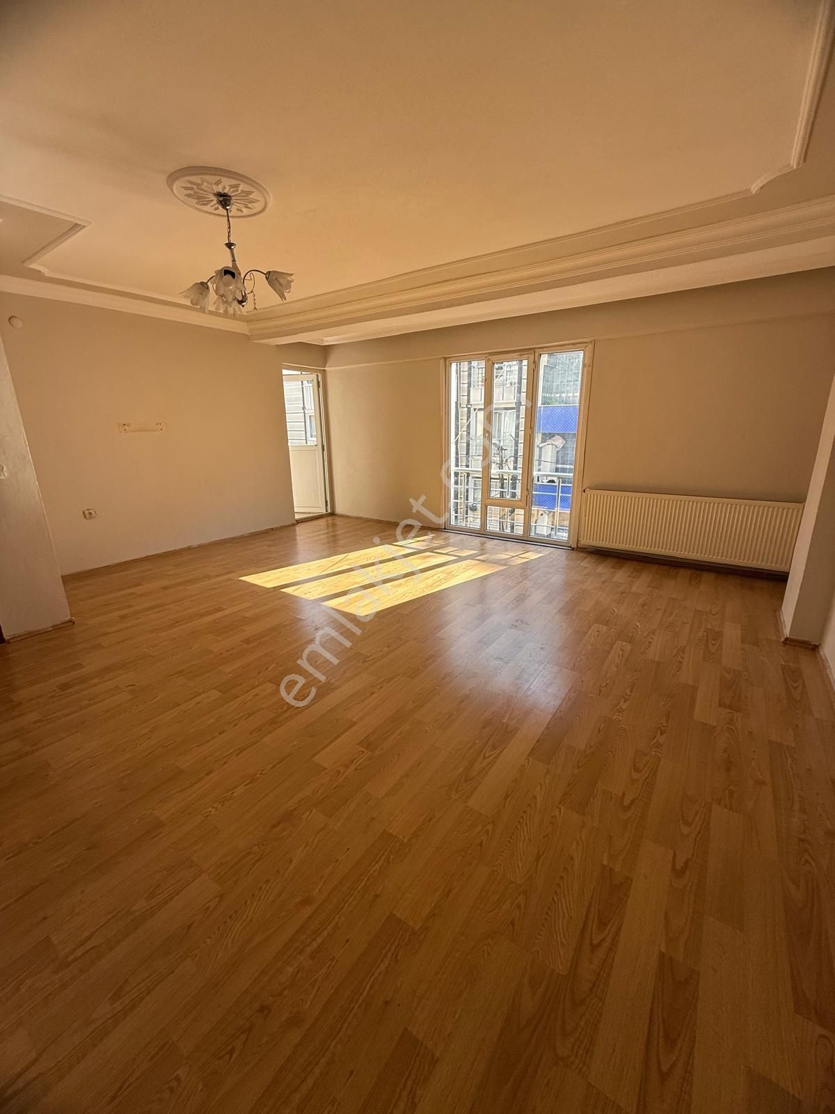 Pınar Mahallesinde 3+1 Kiralık Daire