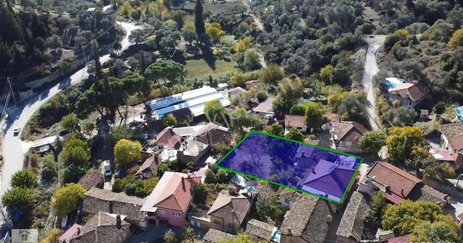 Aydın Sultanhisar Kılavuzlarda Satılık 749 M² İmarlı Ev Arsa