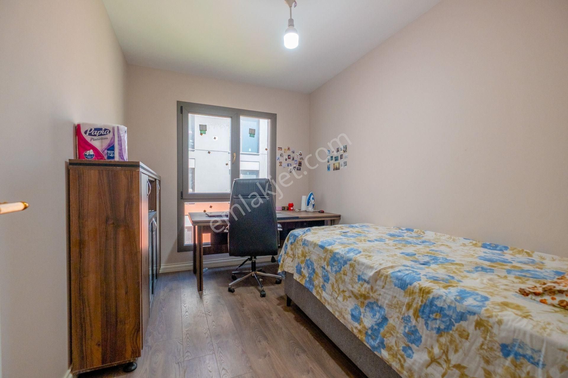 Bahçeşehir 1. Kısımda Satılık Balkonlu Yatay Mimari 3+1 Daire - Görsel 8