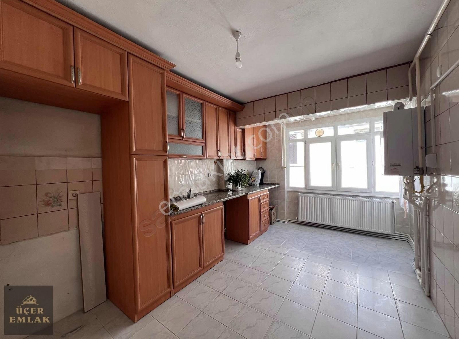 Üçer Emlak'tan Babaeski Kurtuluşta 2+1 80m2 Fırsat Daire Satılık