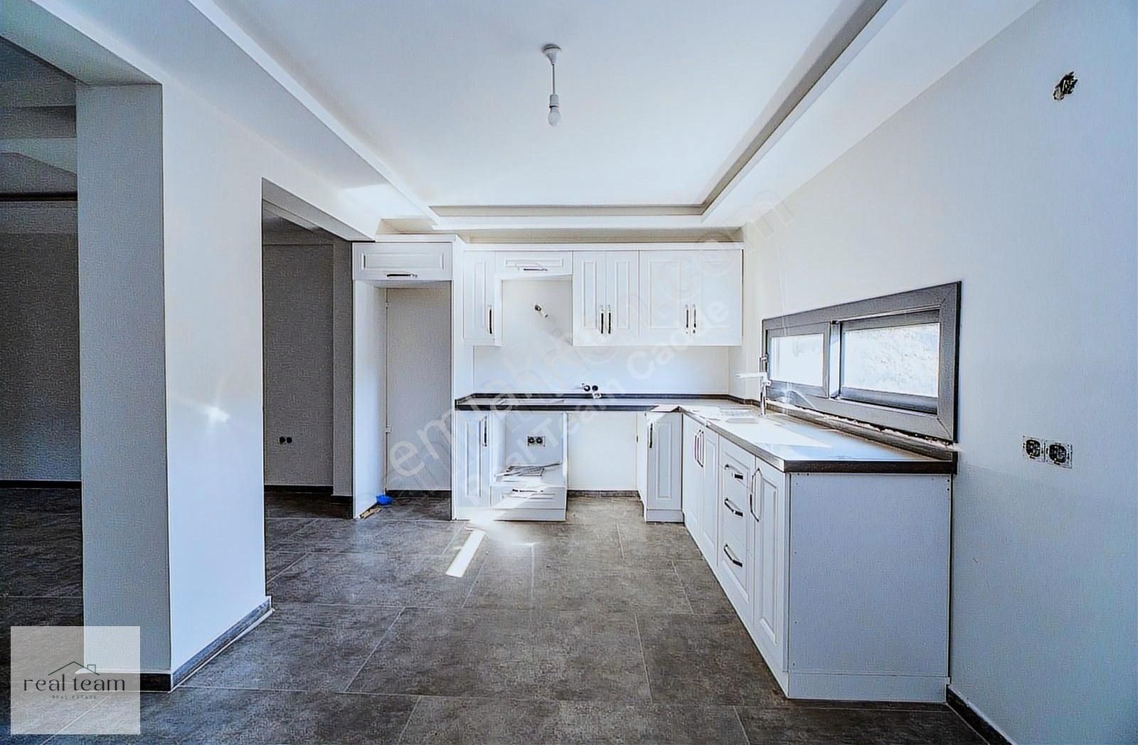 Urla Kalabak' Ta Net 165m² Hemen Taşınılabilir Boş Villa - Görsel 13