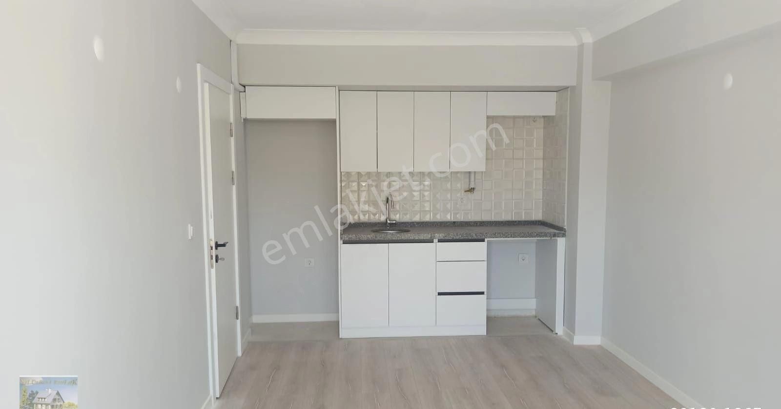 Bandırma Yeni Mahallede Kiralık Yeni Asansörlü 1+1 Daire