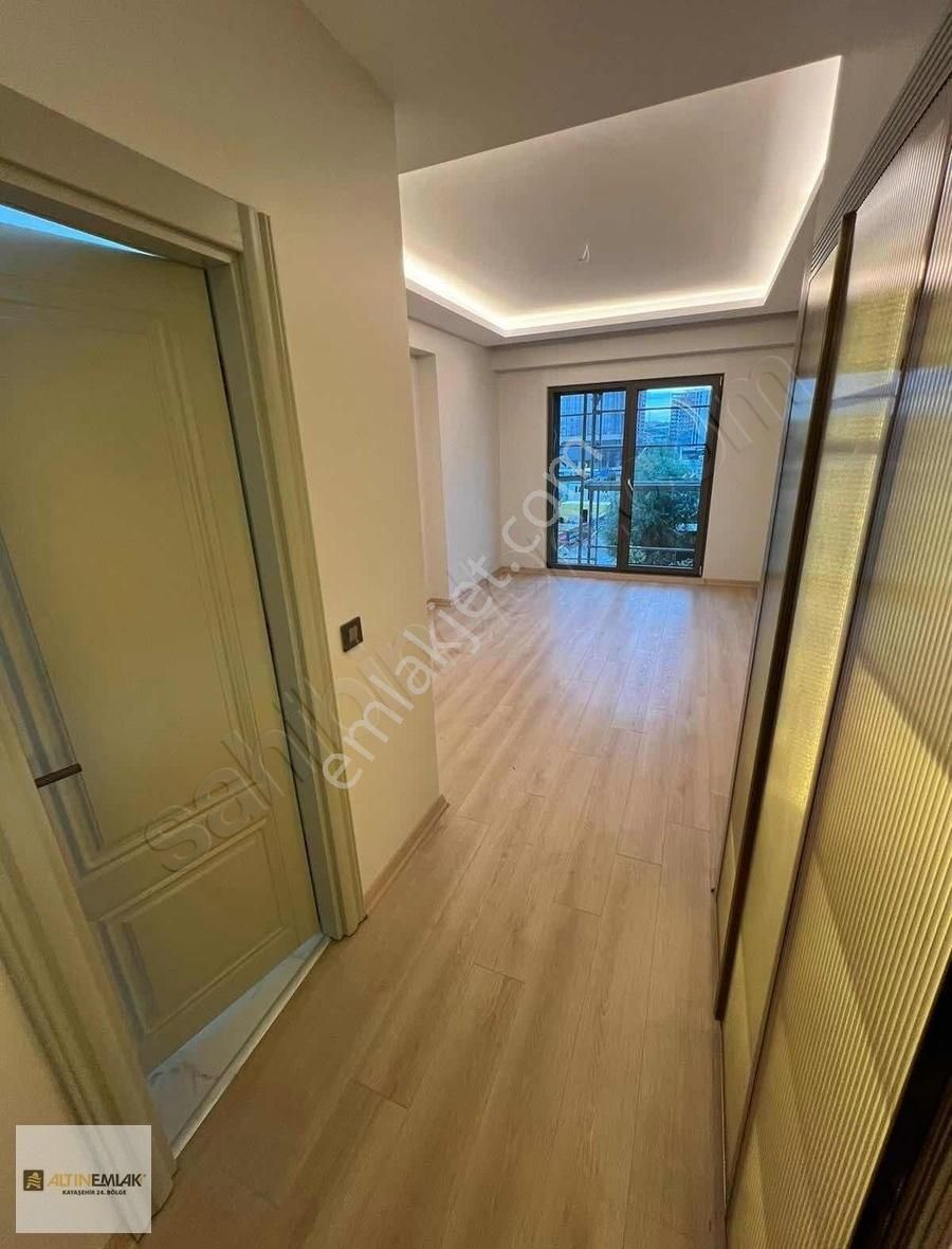 Som Kayaşehir Meydan Satılık 4+1 Daire