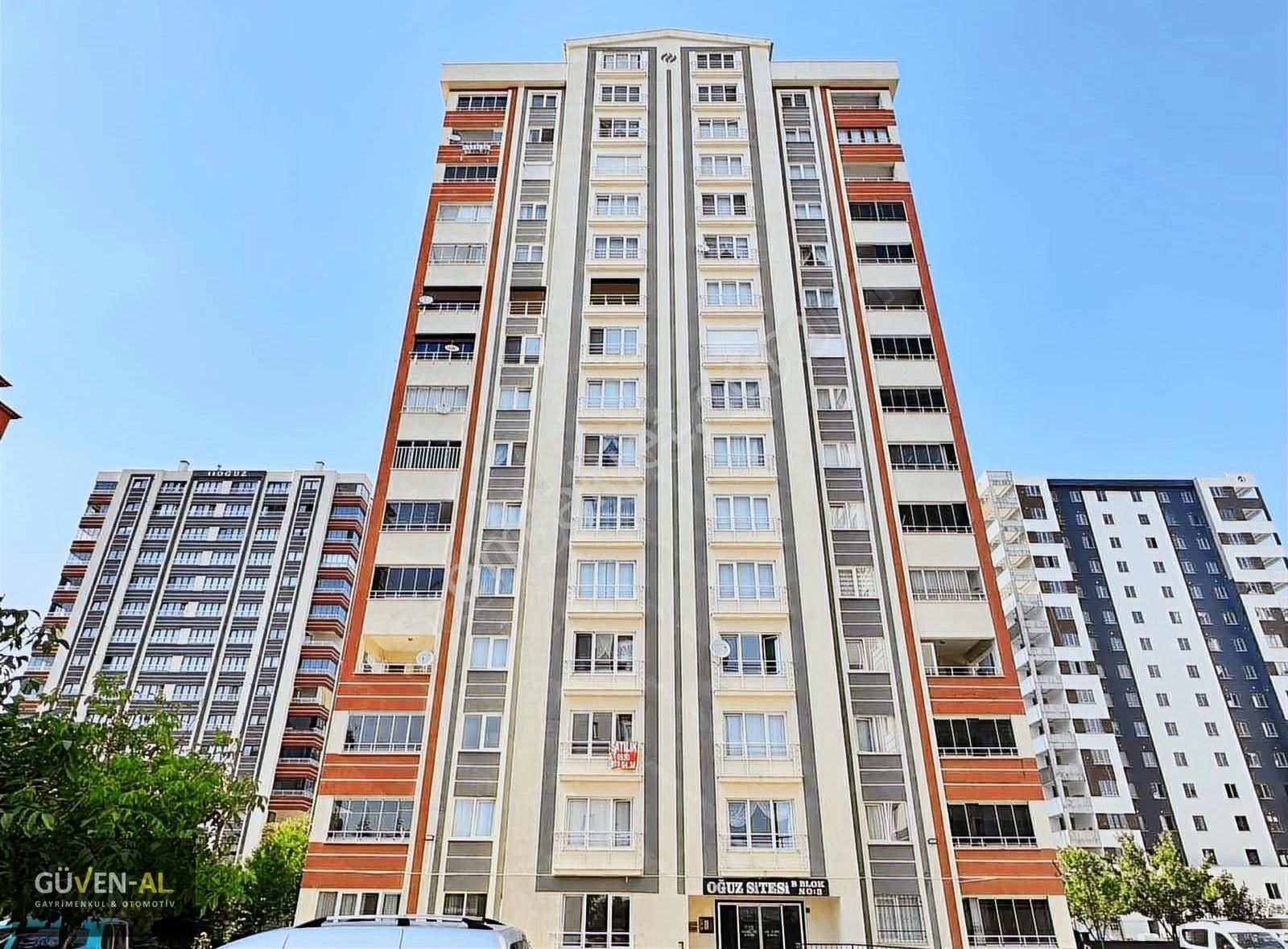 Seyrani Mahallesi Oğuz Sitesi Full Yapılı Satılık Daire