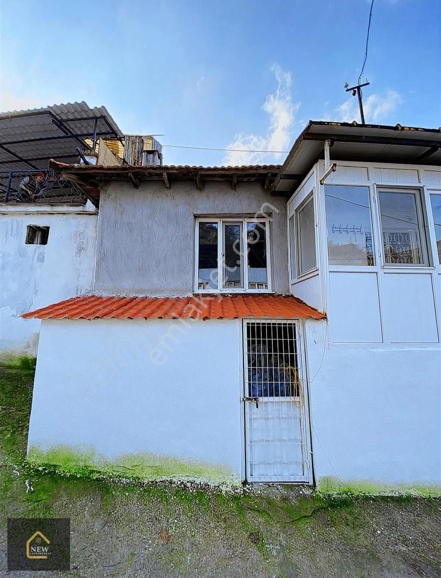 New Gyo' Dan Merkezde 2 Katlı Teraslı Müstakil Satılık Ev