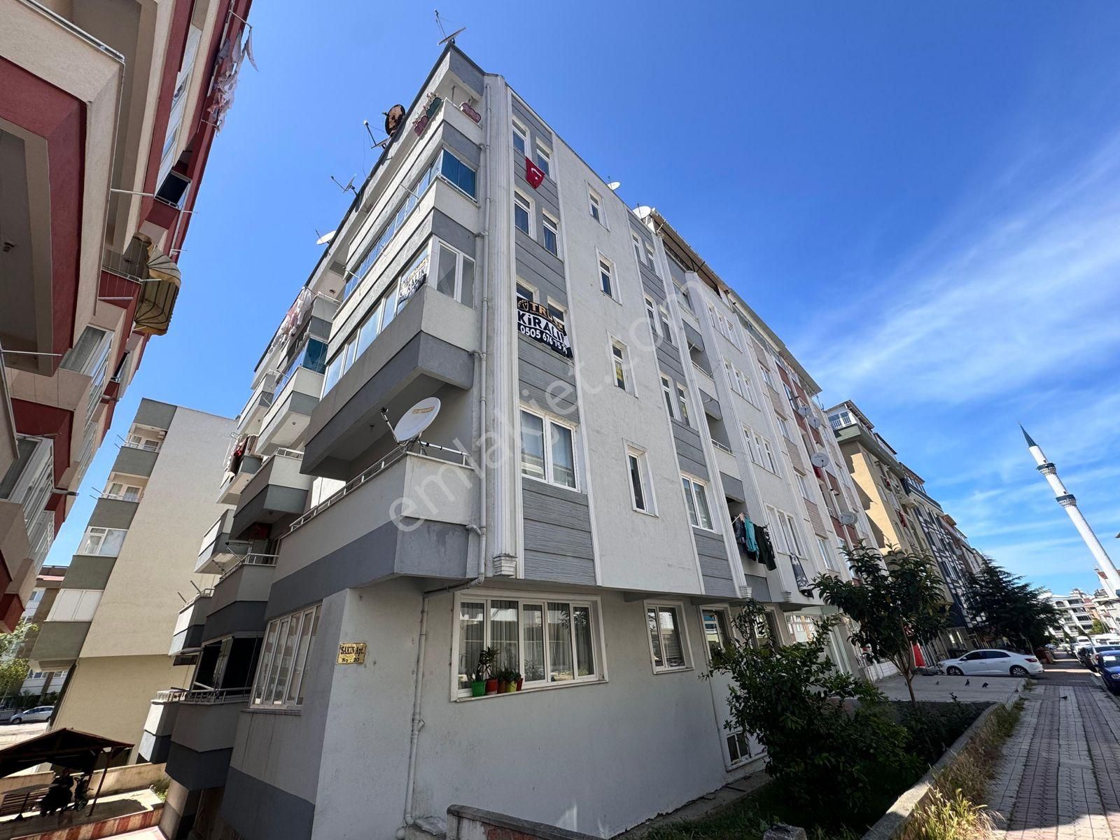 Truva// Onur Gündüzcü'den Merkezi Konumda Kiralık 3+1 Daire