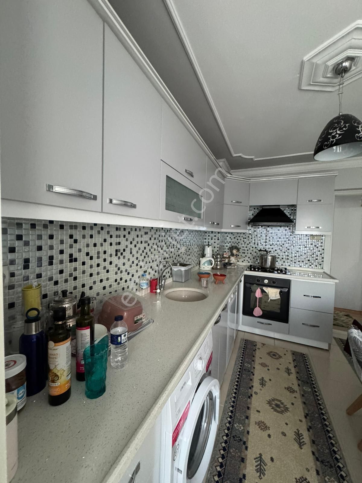Manisa Soma Güvenler Emlaktan Diş Hastanesi Altında 3+1 Sıcak Sulu Asansörlümaea Kat Satılık Daire