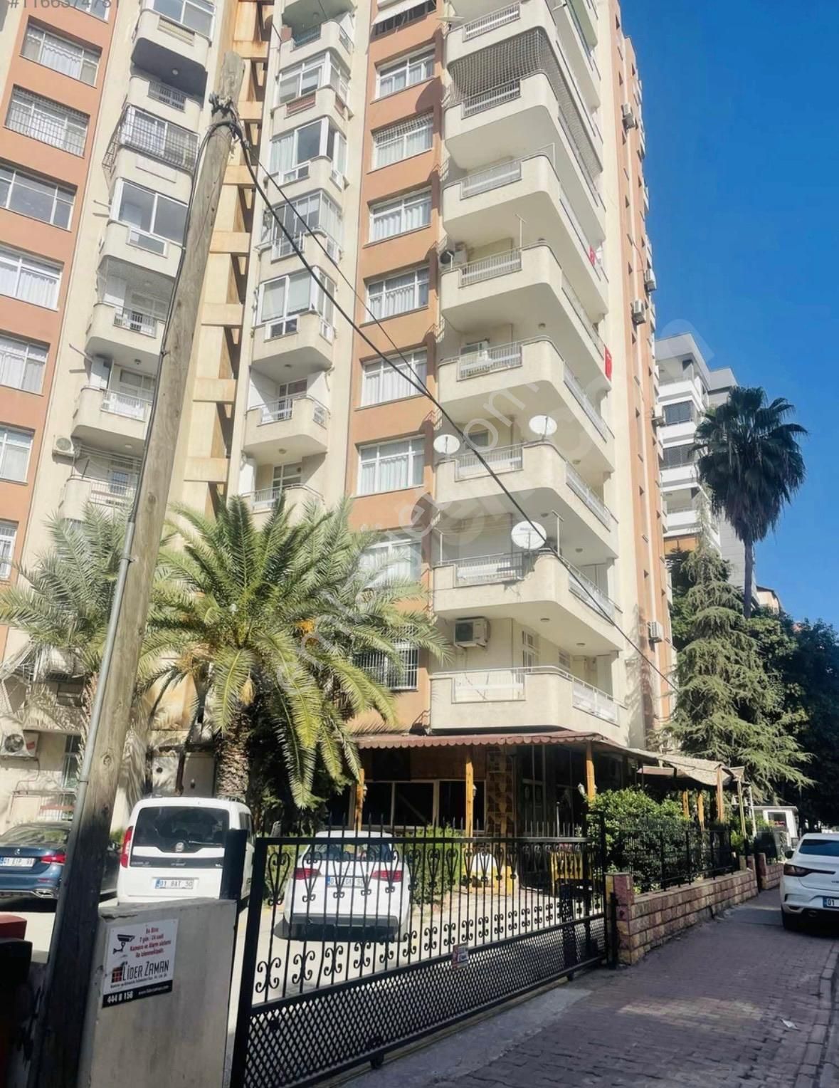Reşat Bey Mah. 3+1 Satılık Daire